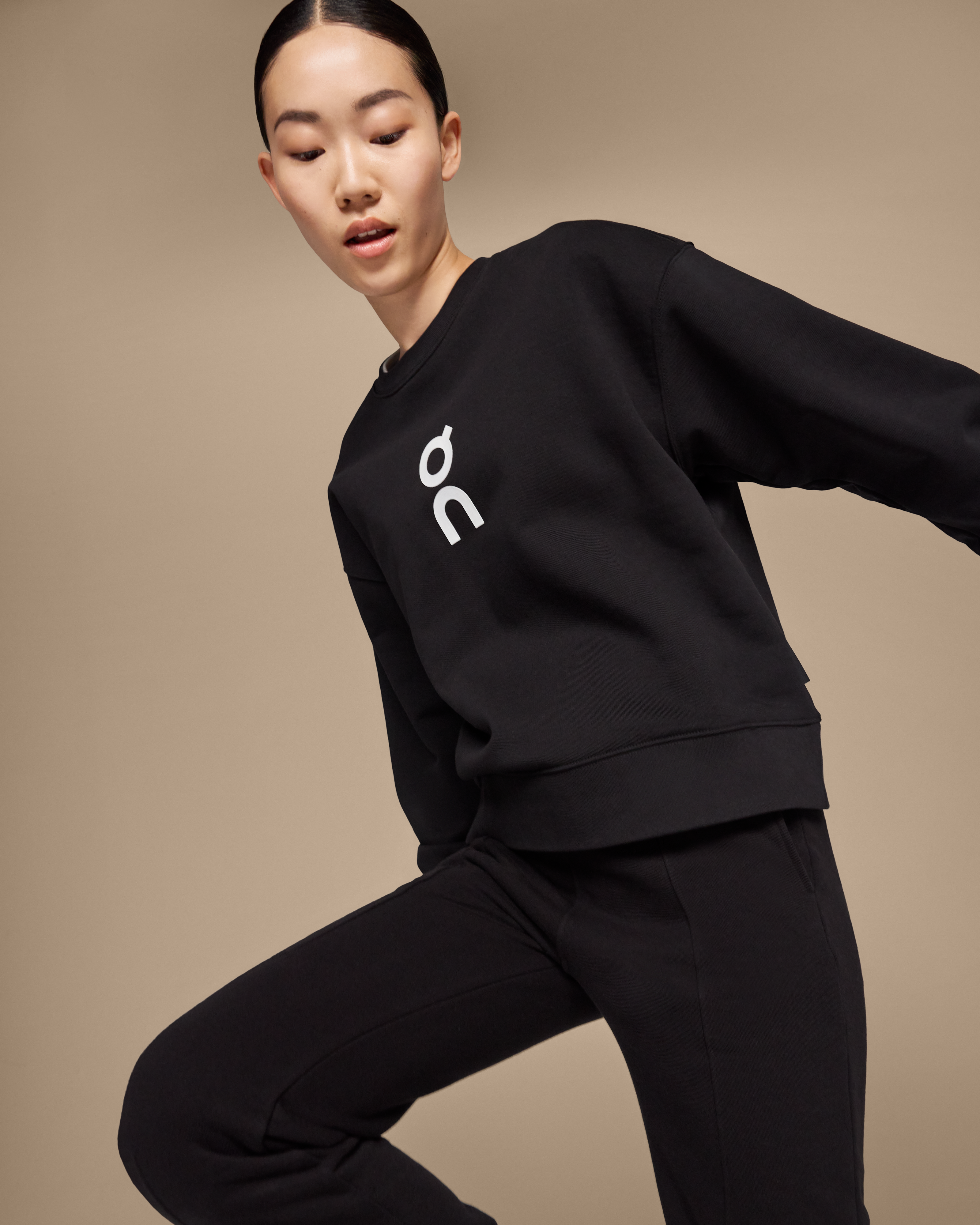 On Club Crew Black Women Hoodies and sweatshirts