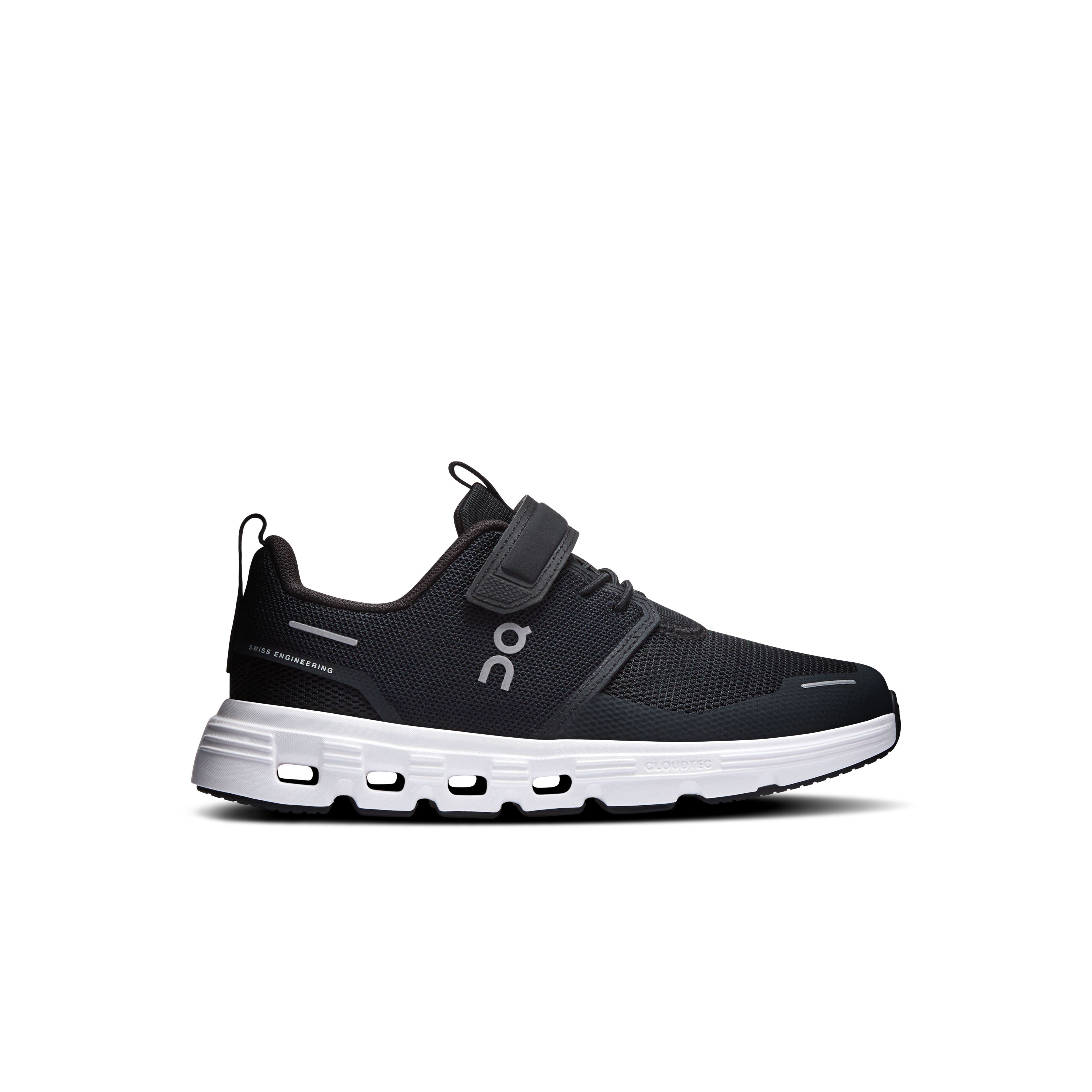 Cloud Play 2 Lifestyle Shoe in Black/White
