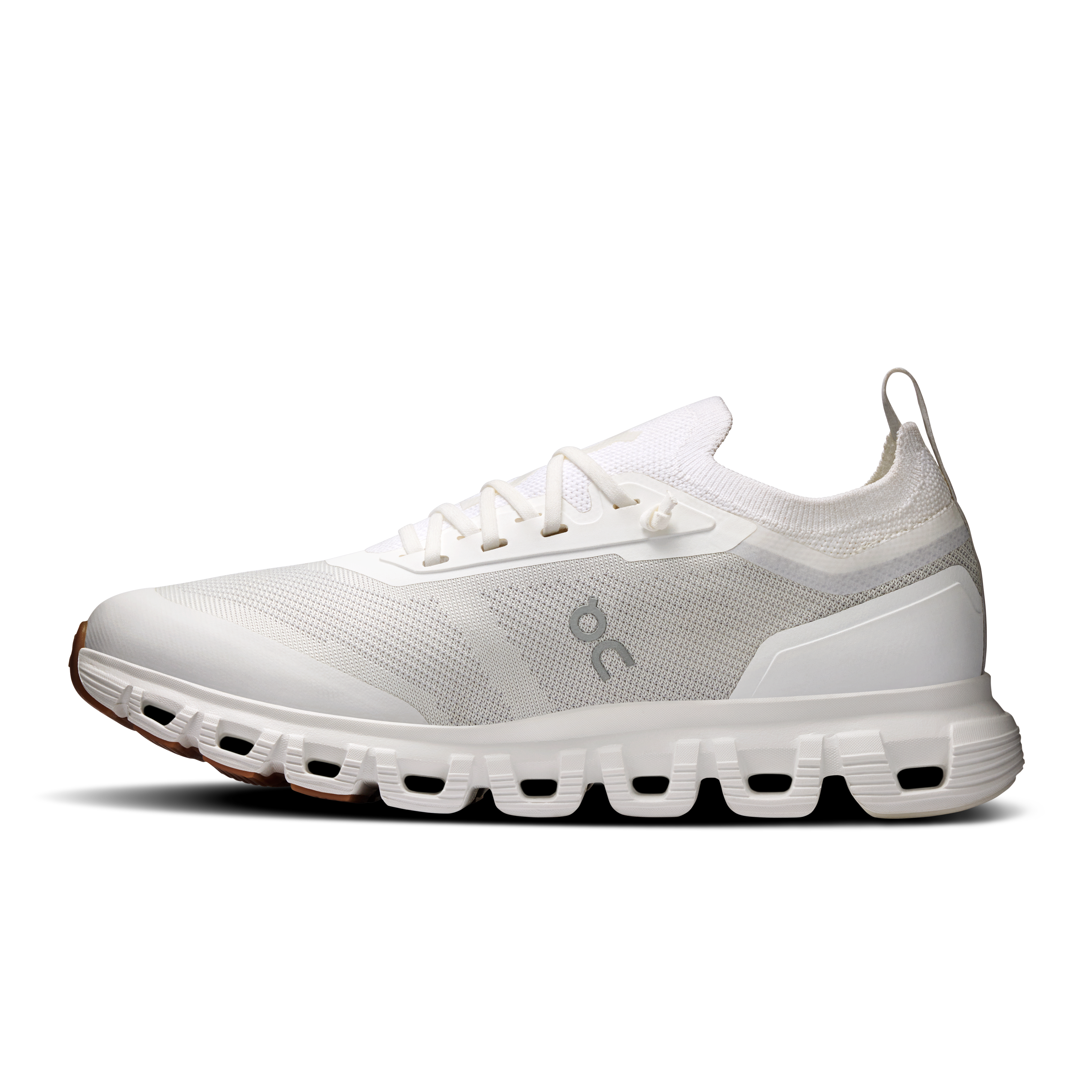 On Cloud 6 Versa White & White Women Active life Shoes