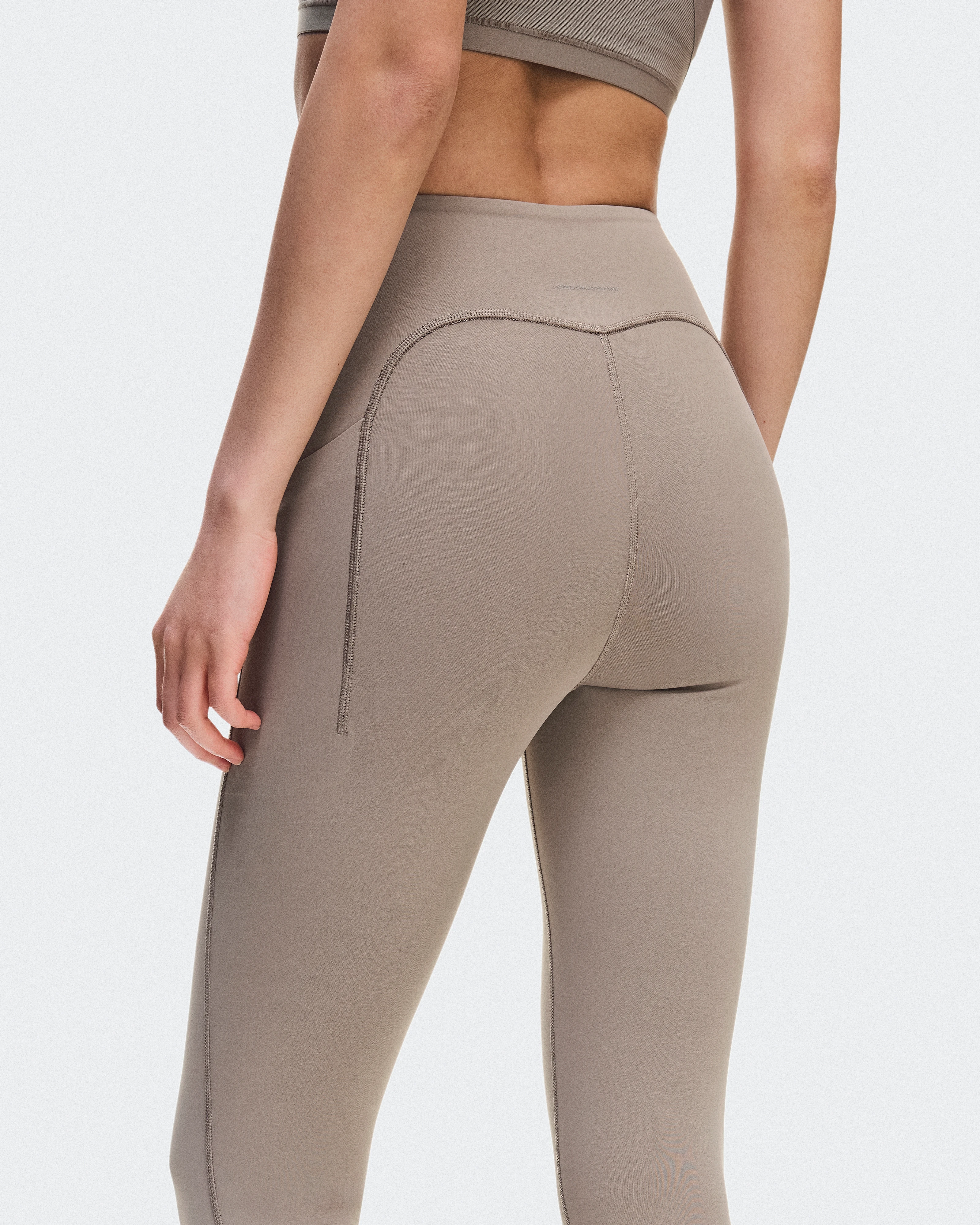On Train Tights Clay Women Tights