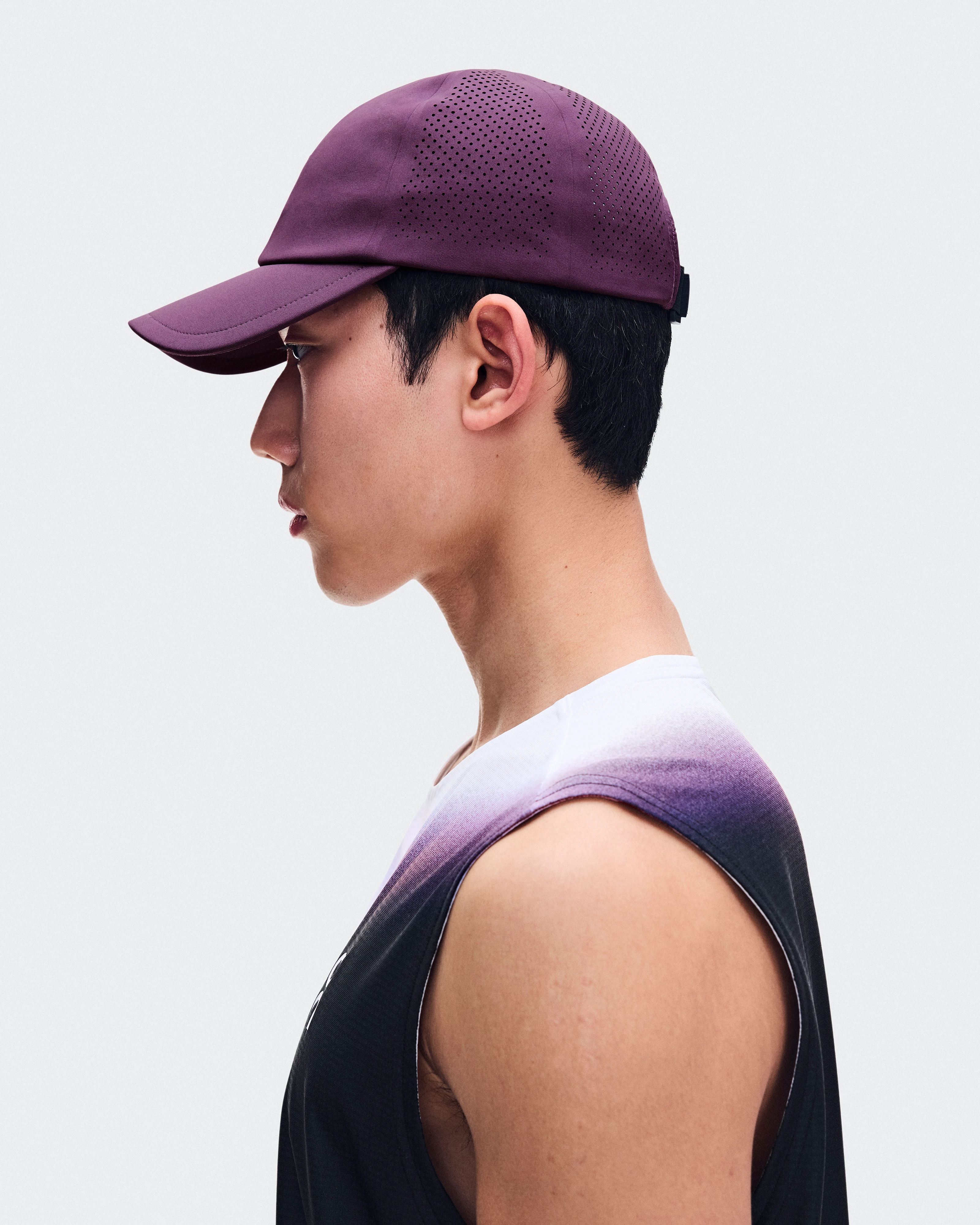 On Court Cap Cassis Unisex Headwear