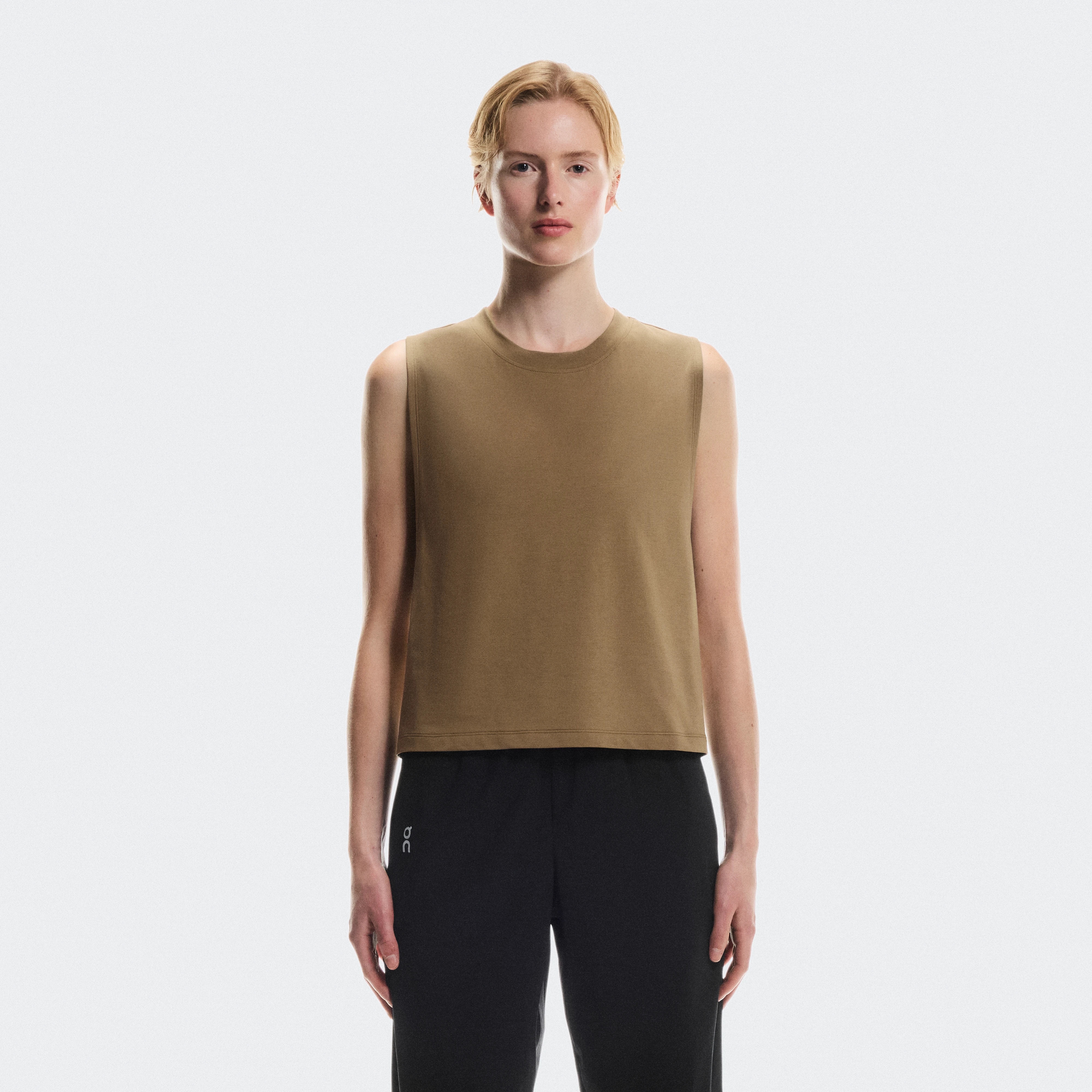 On Focus Crop Nutmeg Women – Mixed workouts, all-day wear, cropped design Tops and t-shirts