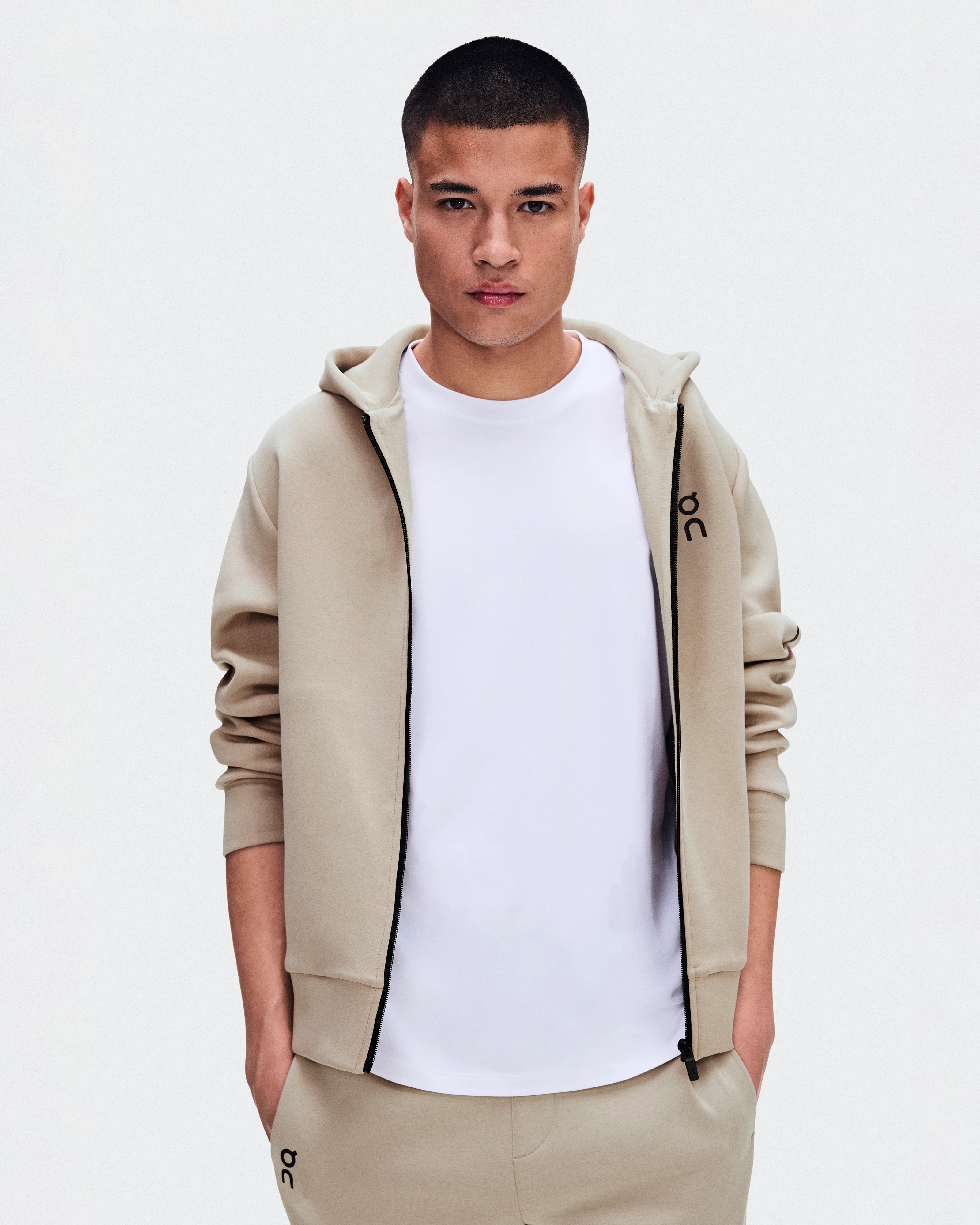 On Focus Tech Zip Hoodie Desert Men Hoodies and sweatshirts