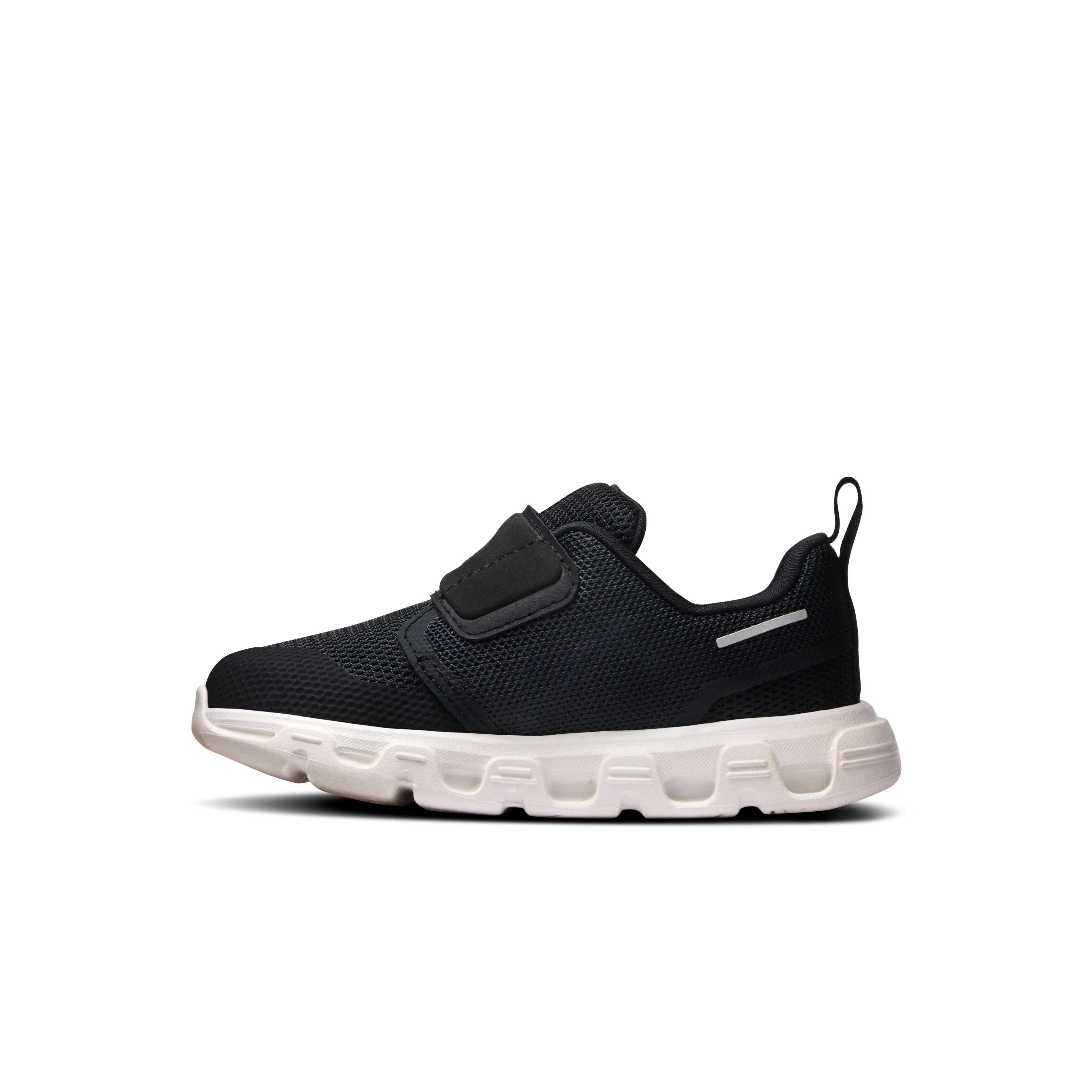On Cloud Dash Black & White Unisex Active life Shoes