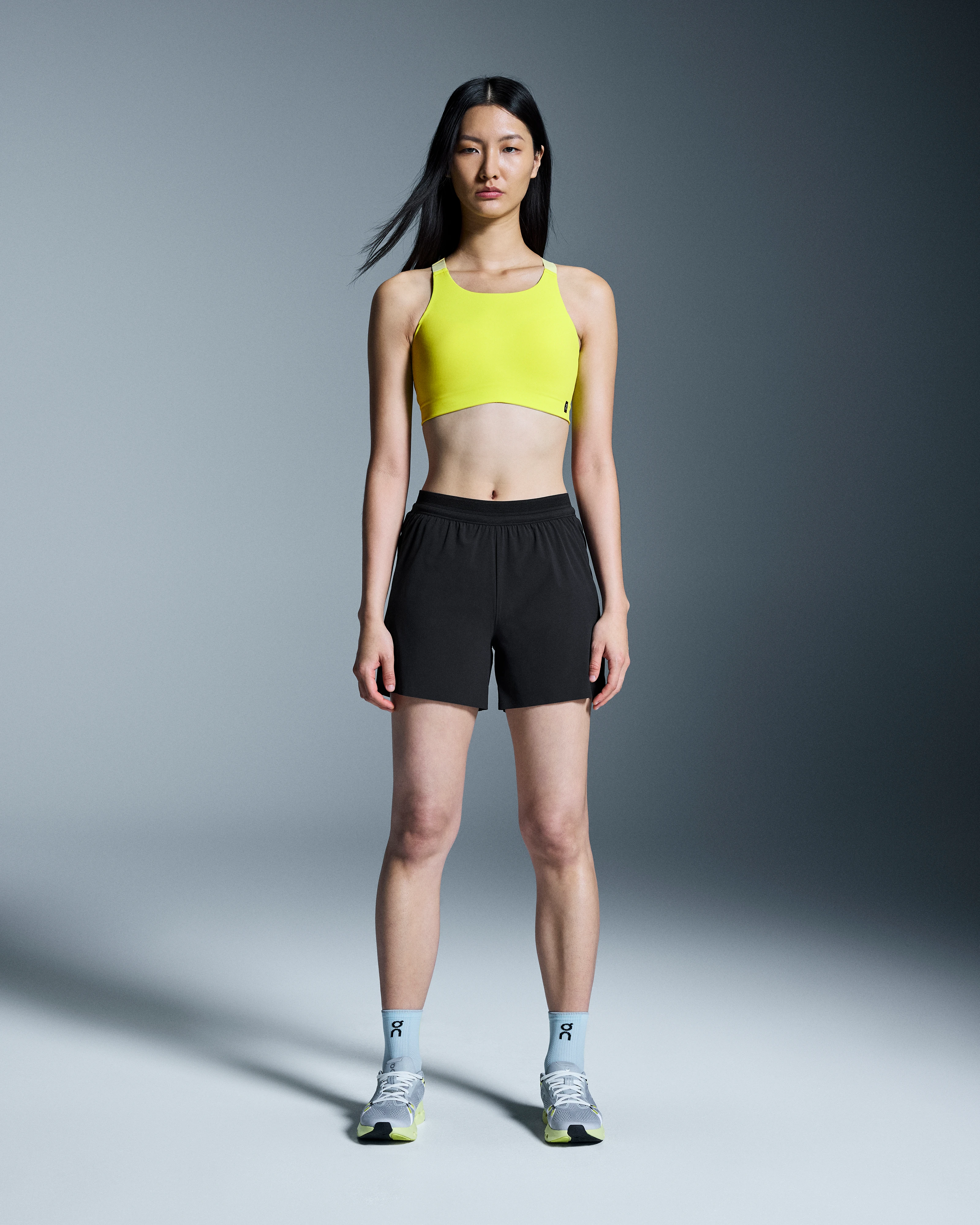 On 5" Performance Shorts Black Women Shorts