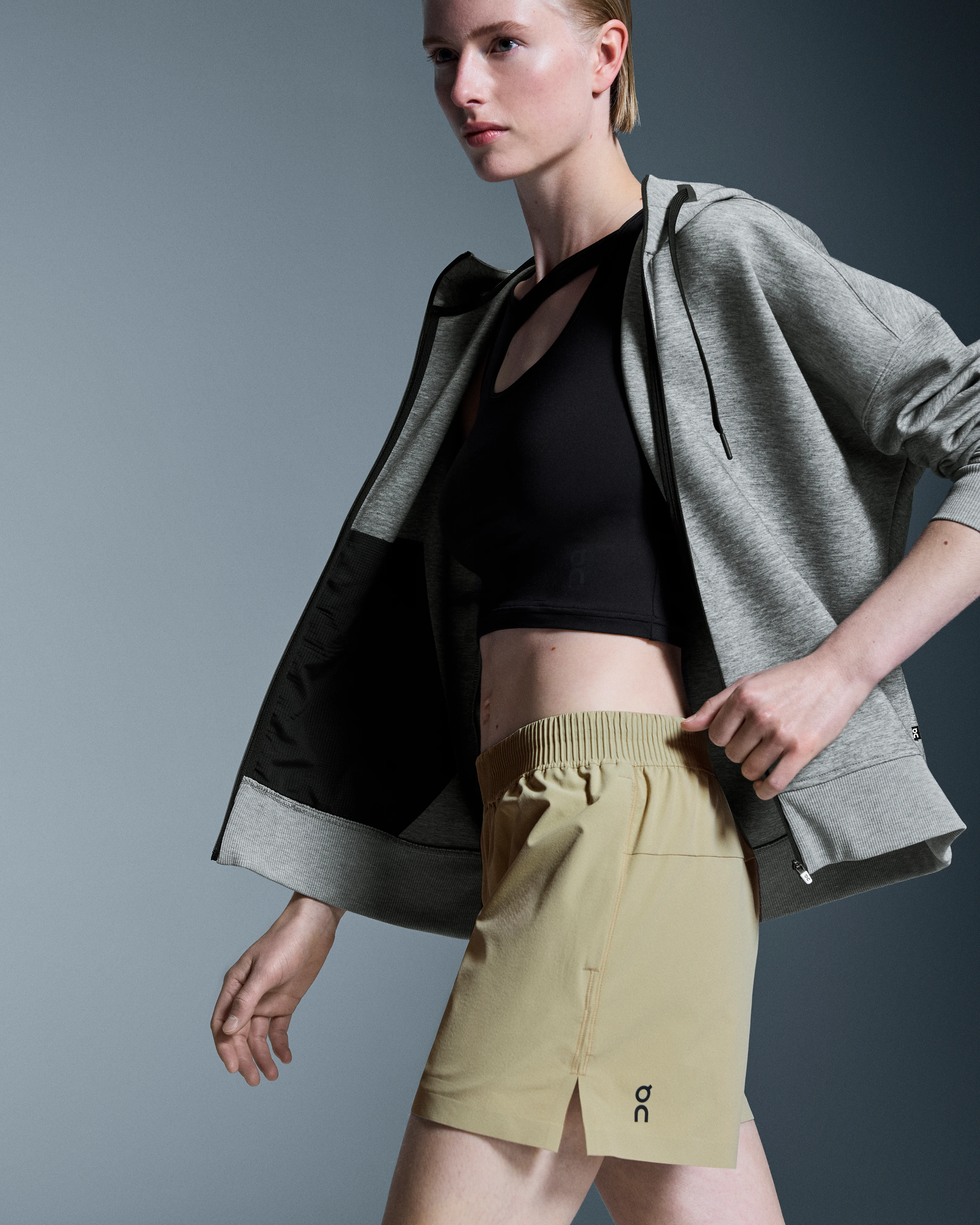 On Focus Shorts Caper Women Shorts