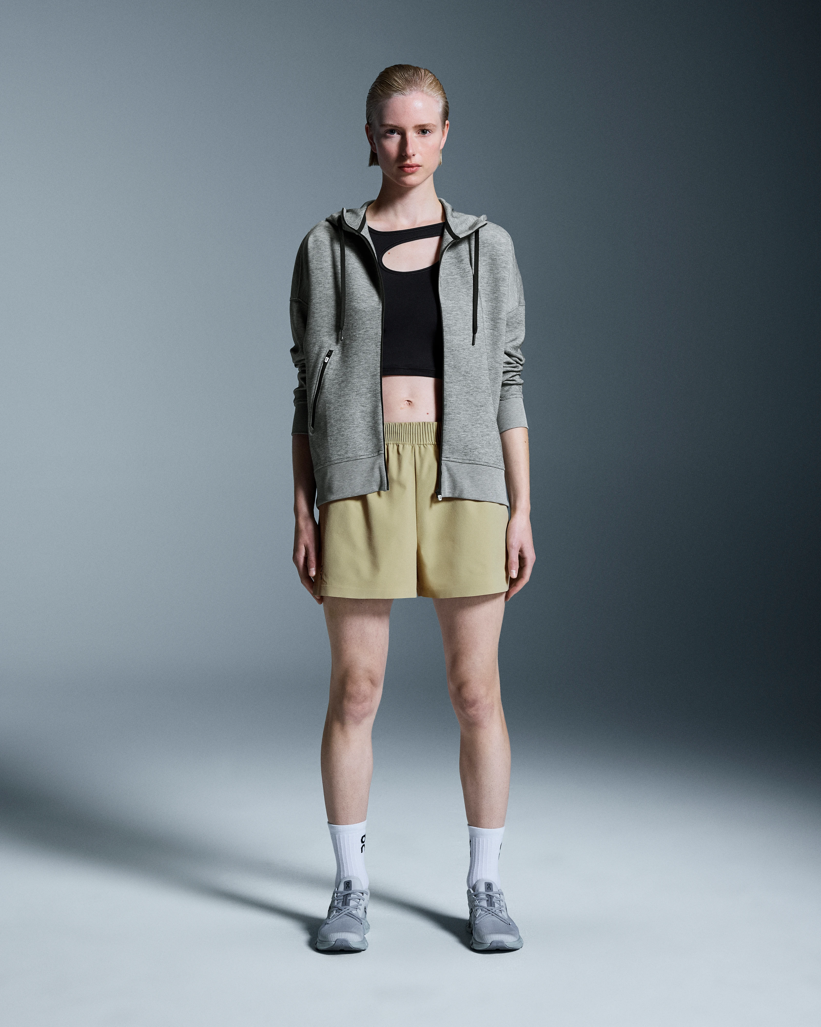On Focus Shorts Caper Women Shorts