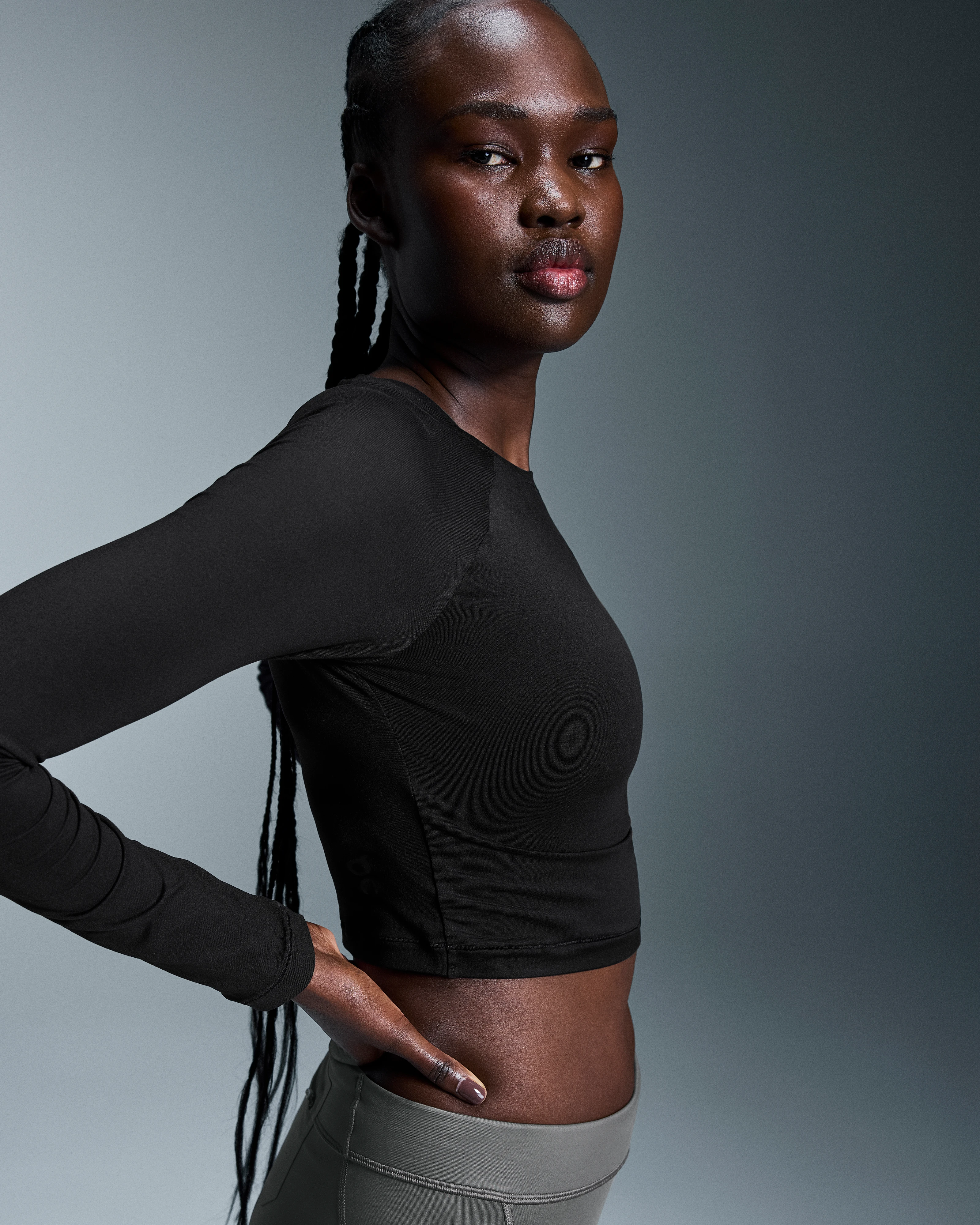 On Studio Long-T Crop Black Women Tops and t-shirts