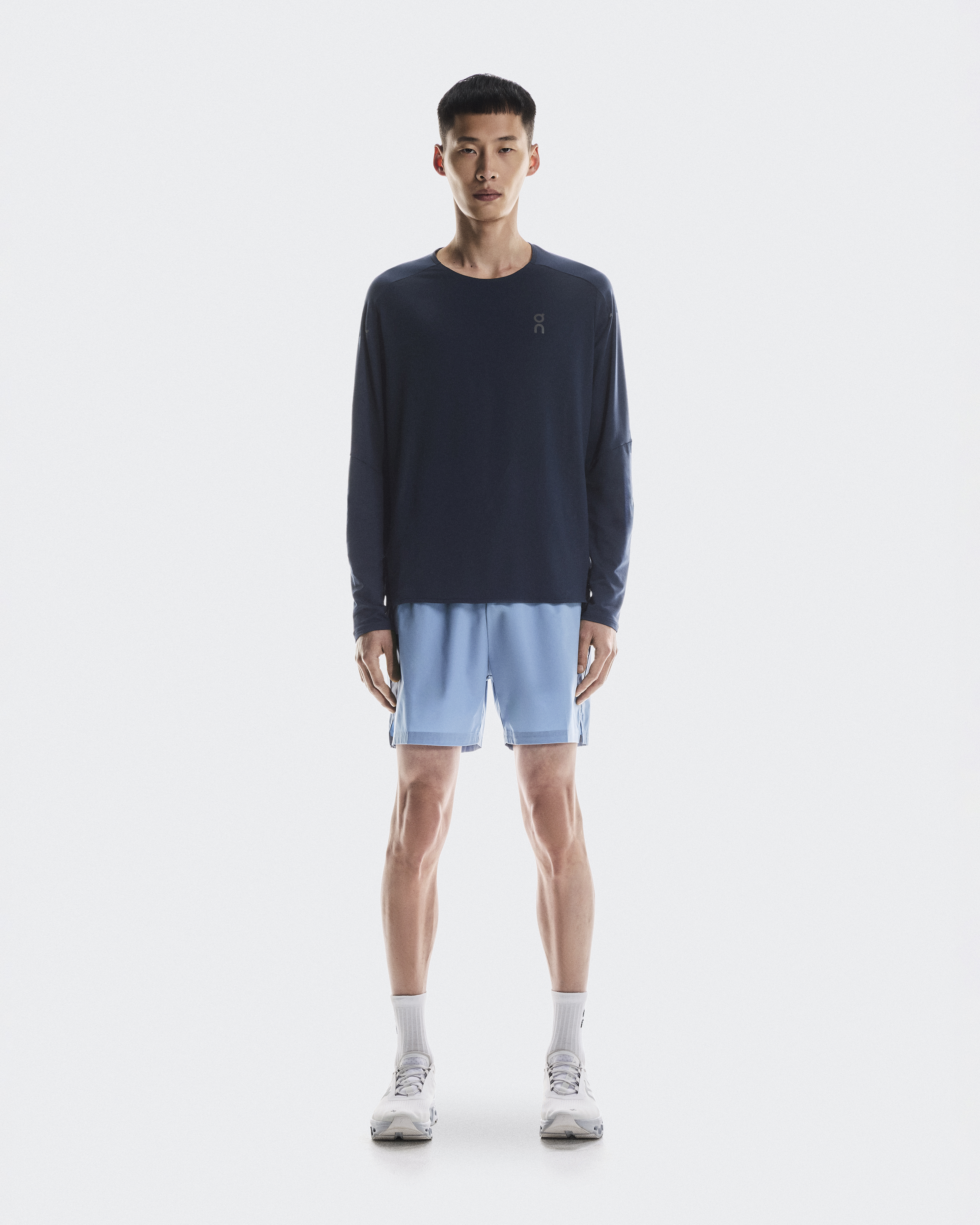 Performance Long-T Long-Sleeve Shirt in Navy/Black