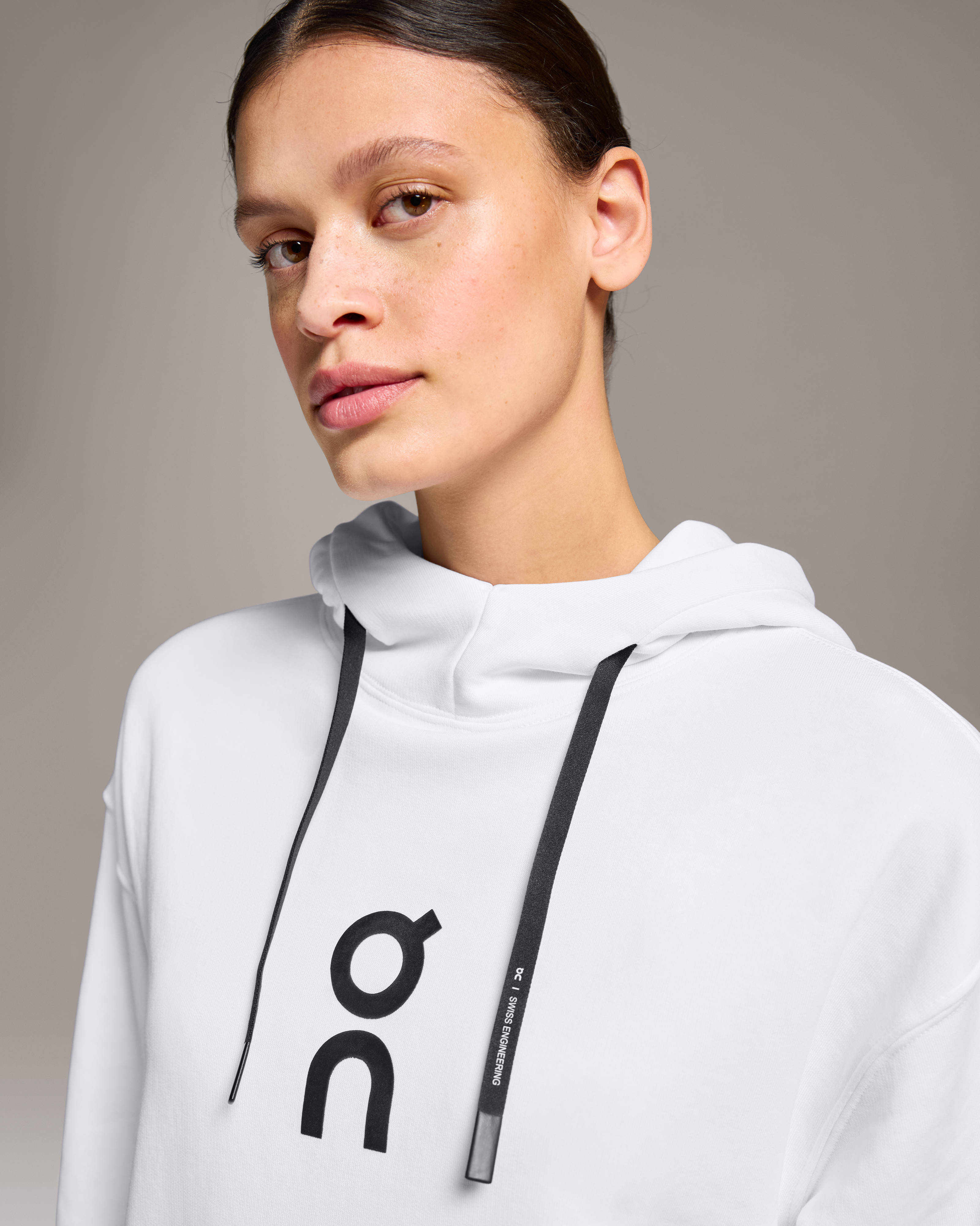 On Club Hoodie White Women Hoodies and sweatshirts