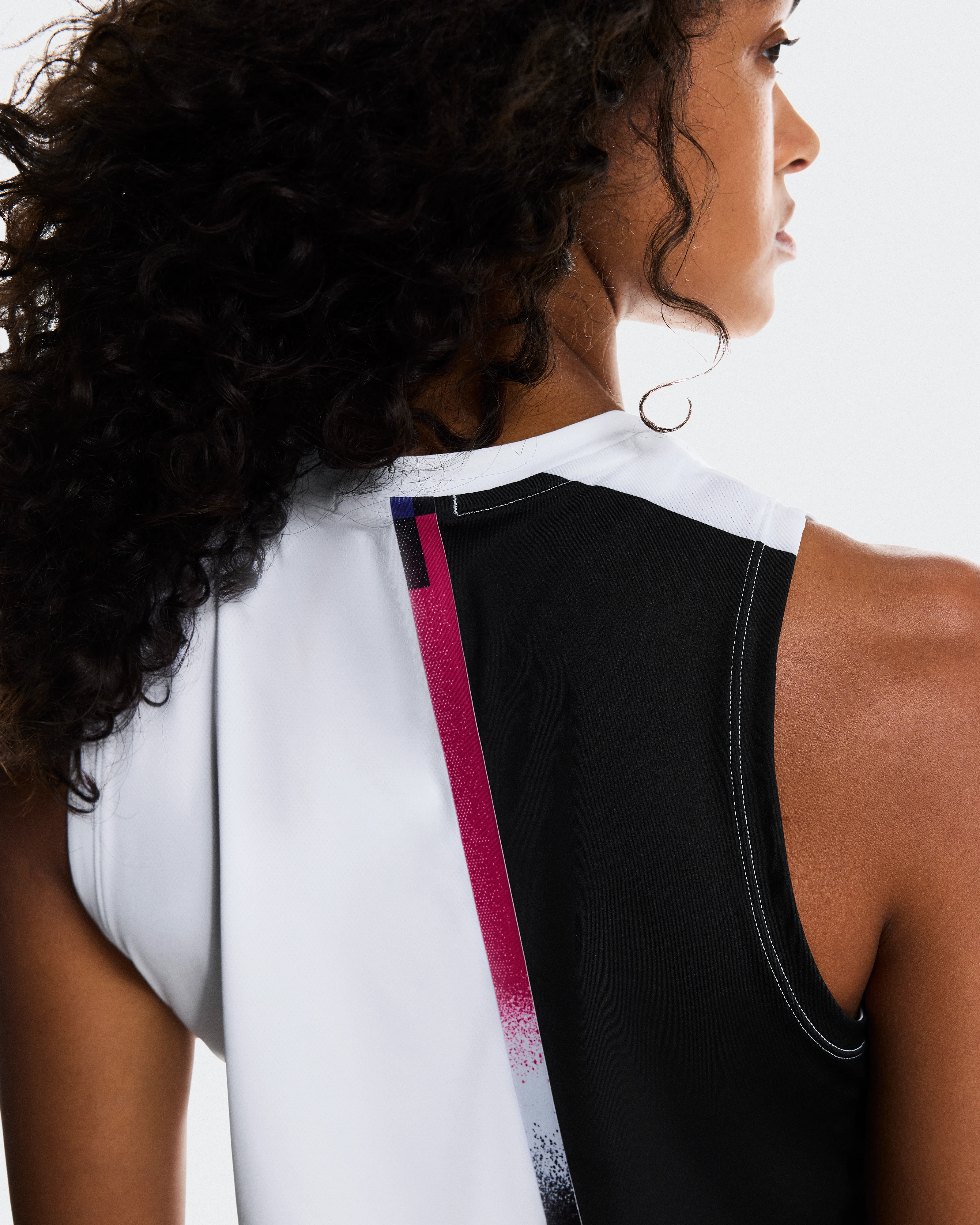 On Court Tank White & Black Women Tops and t-shirts