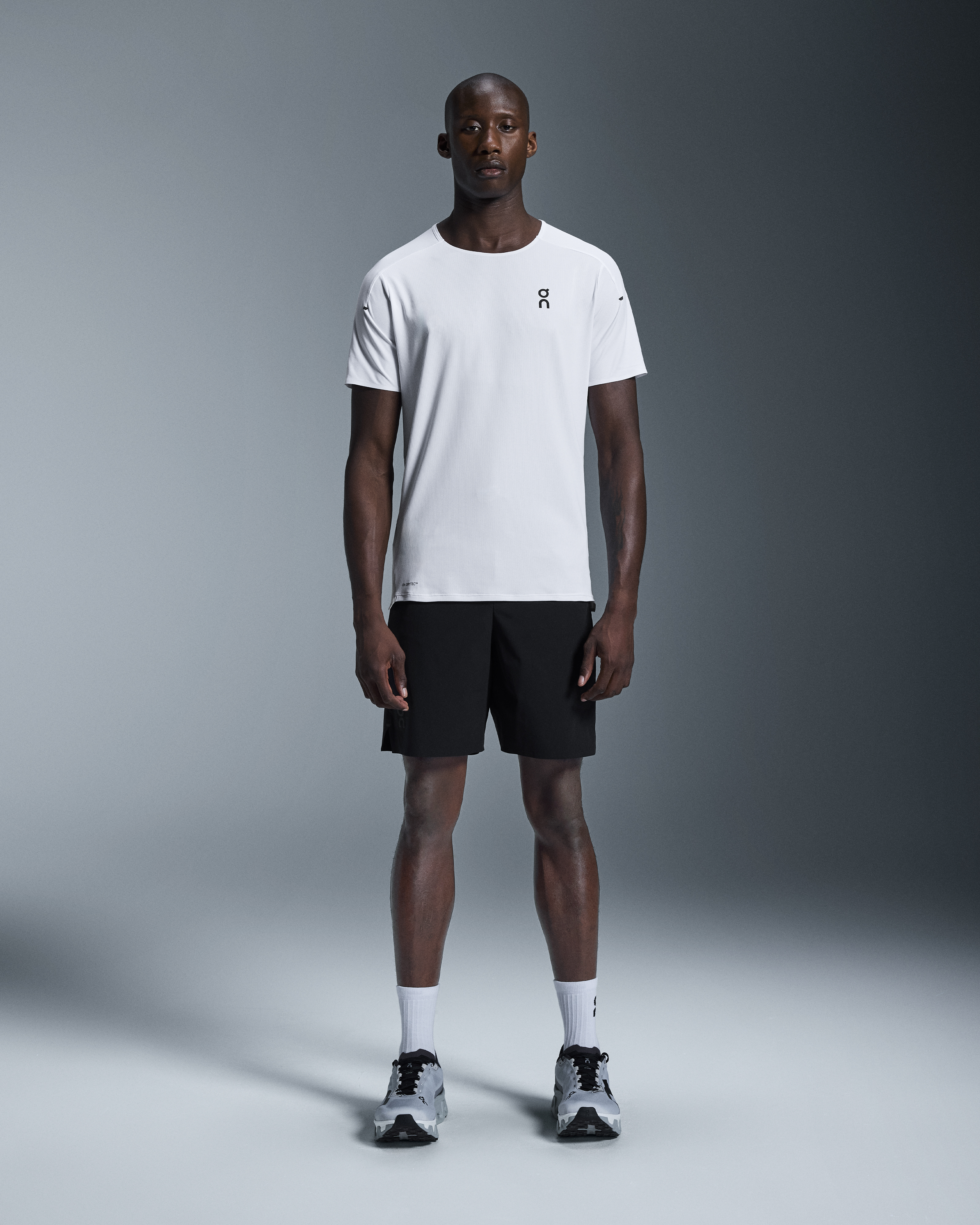 Performance-T Short-Sleeve Shirt in White/Silver