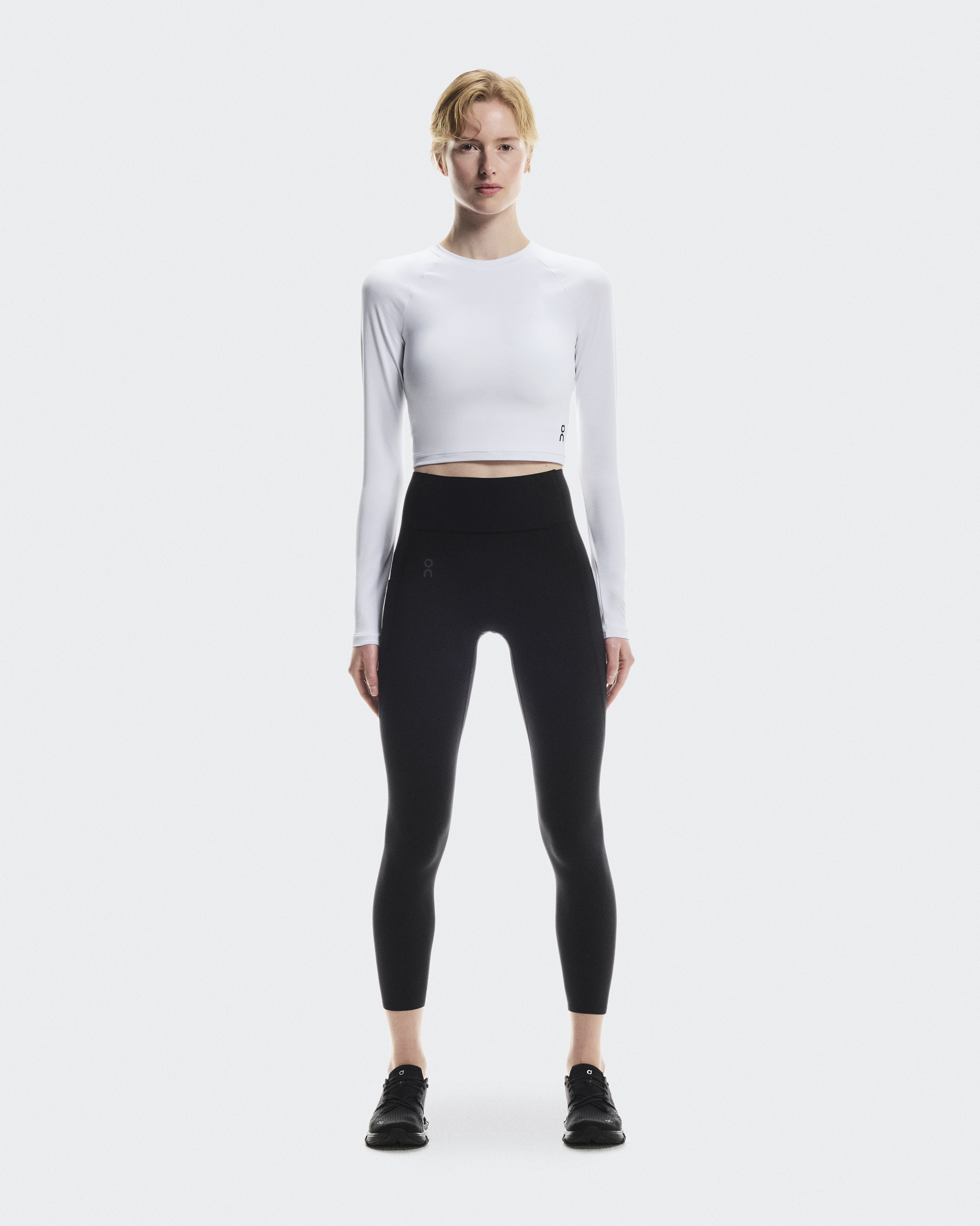 Studio Long-T Crop Long-Sleeve Shirt in White