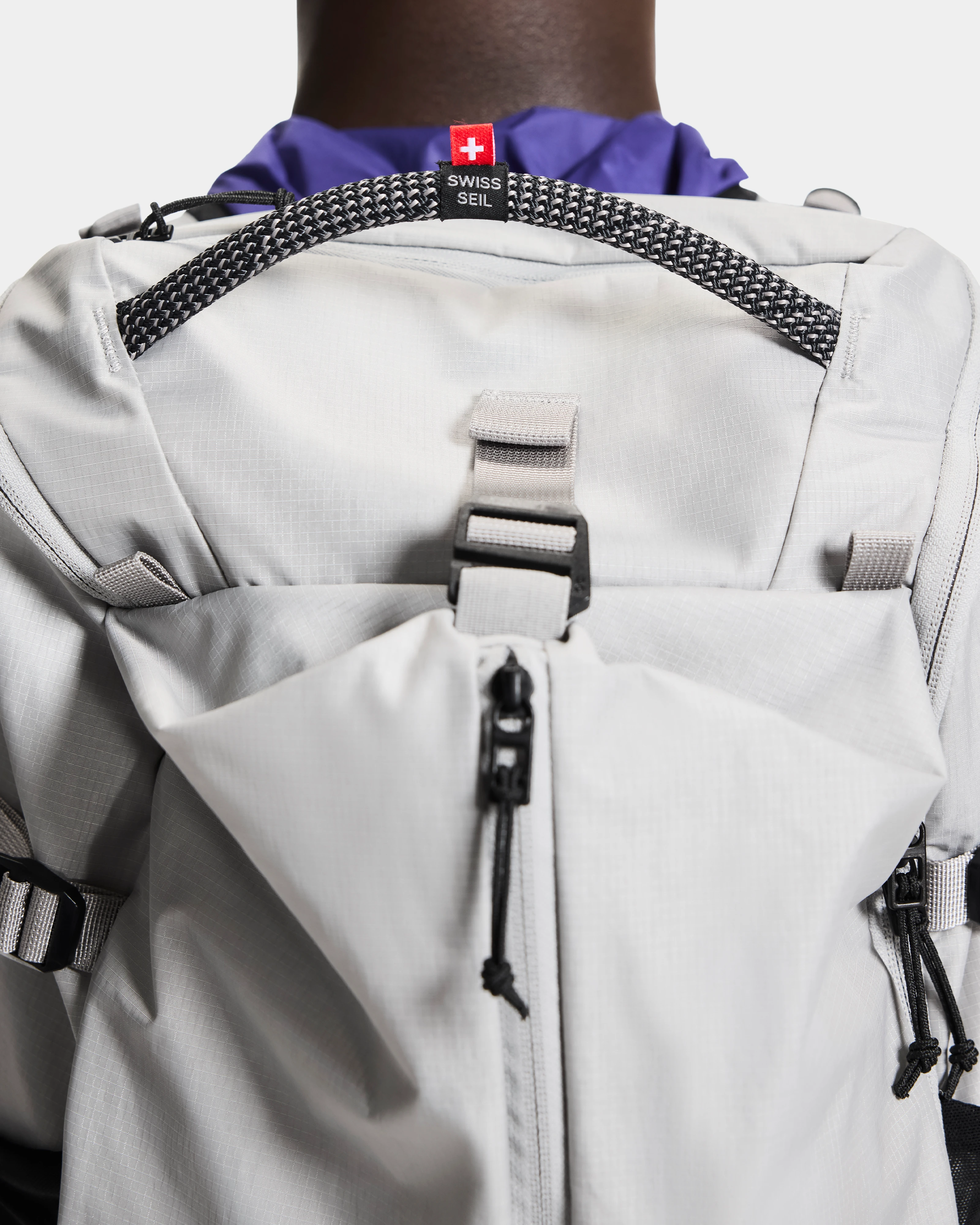 On Speed Pack 30L Glacier & Black Unisex Bags