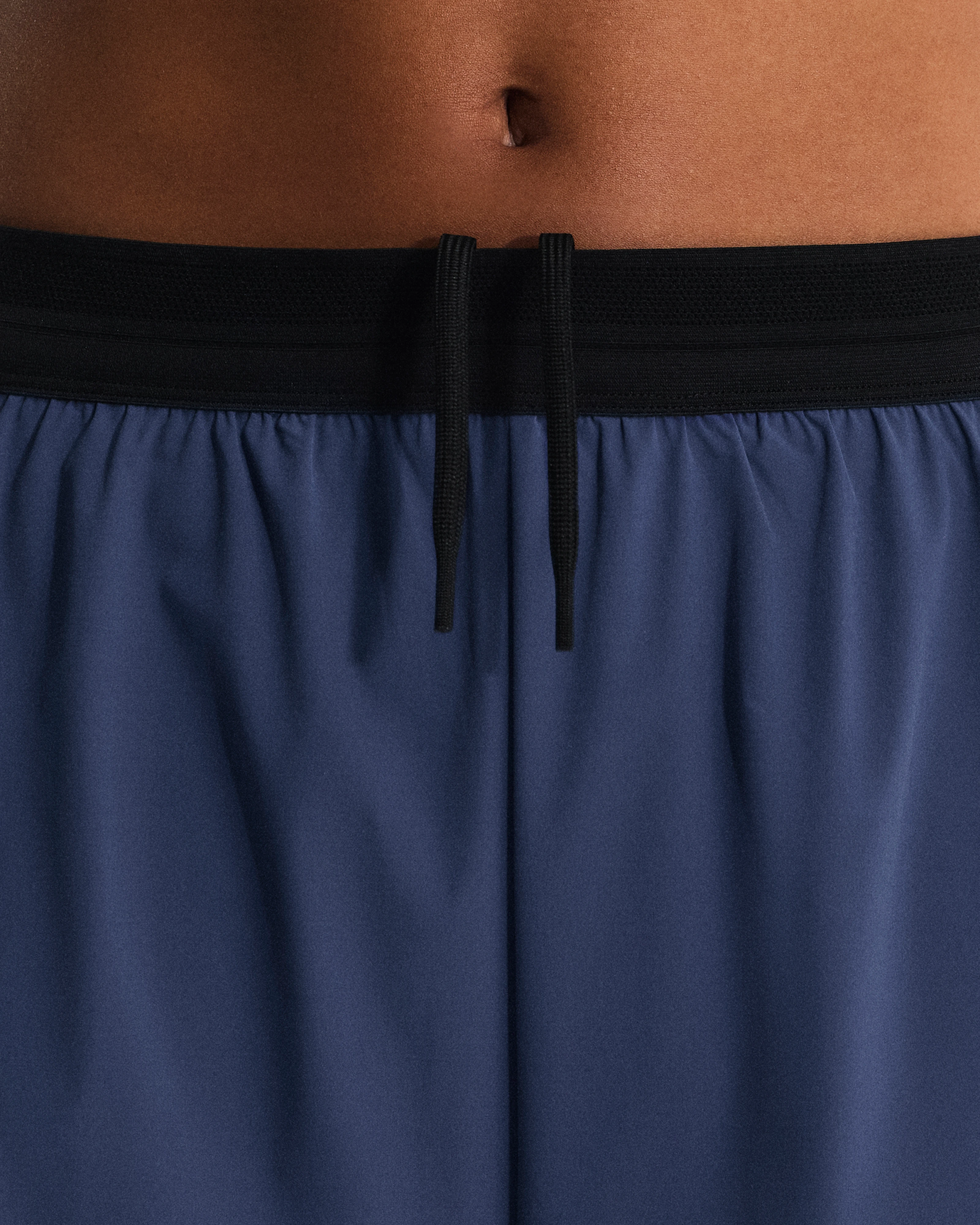 On 3" Performance 2/1 Shorts Acai & Black Women Shorts