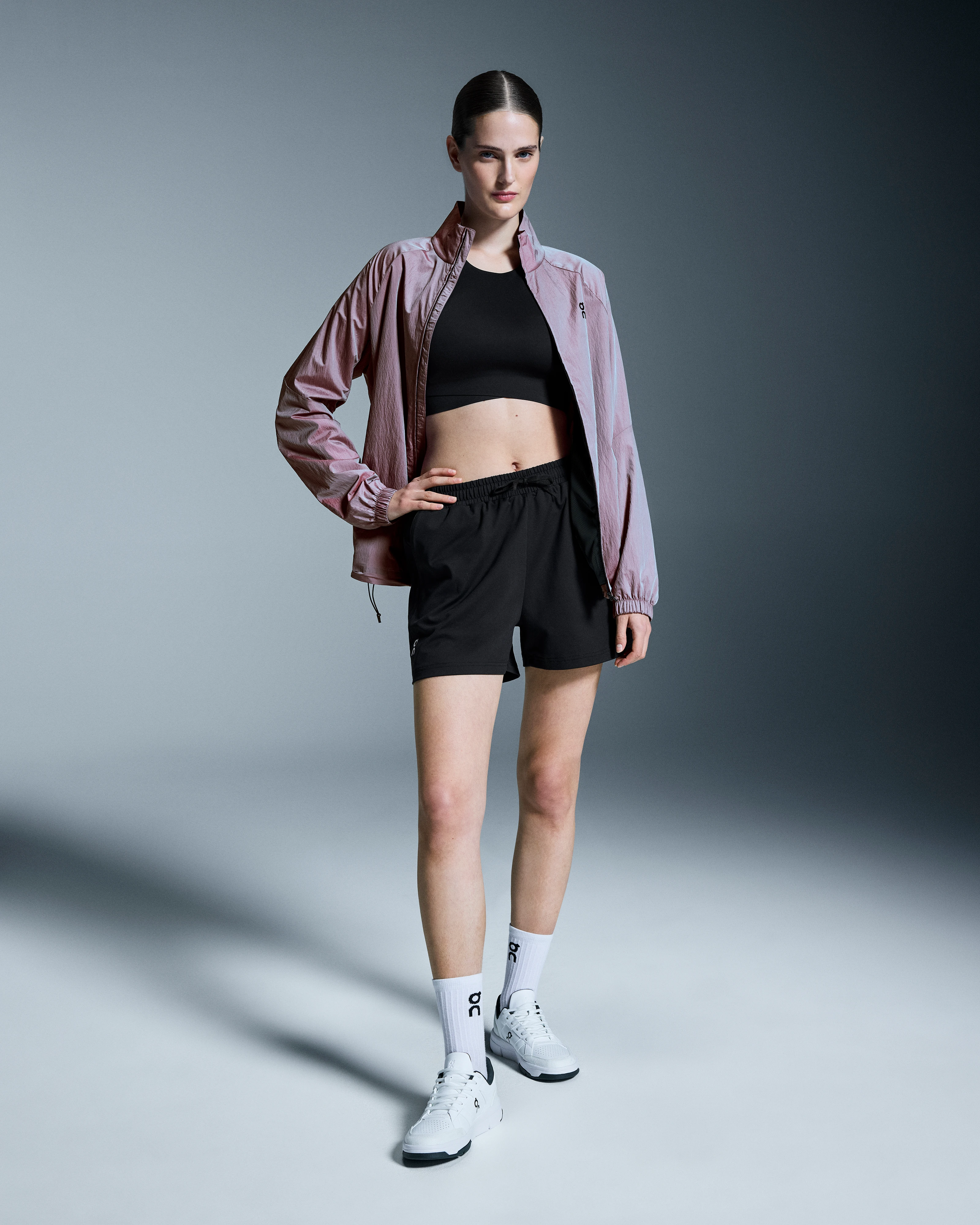 On Courtside Shorts Black Women Shorts