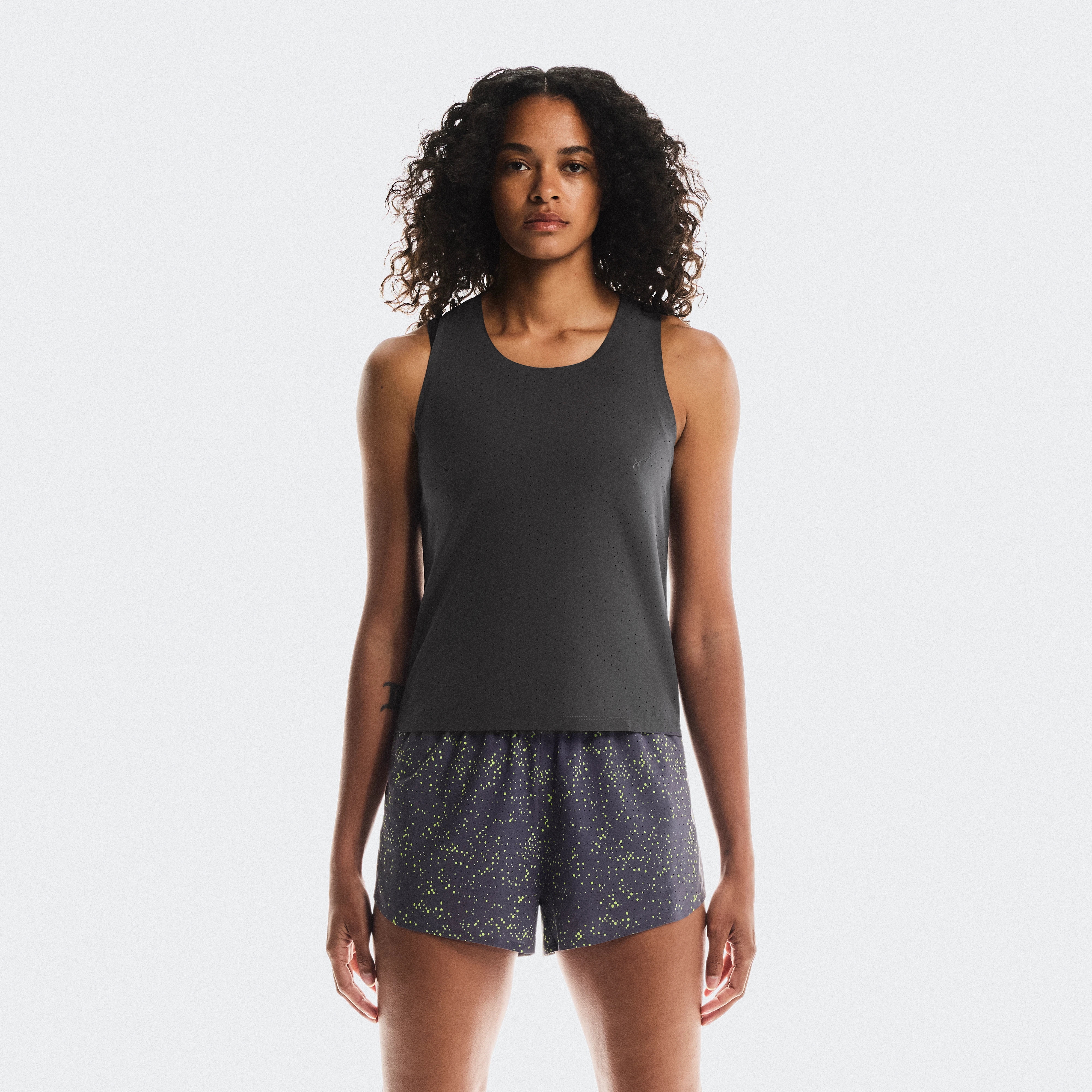On Race Singlet Iron Women – Race day, ultralight, breathable Tops and t-shirts
