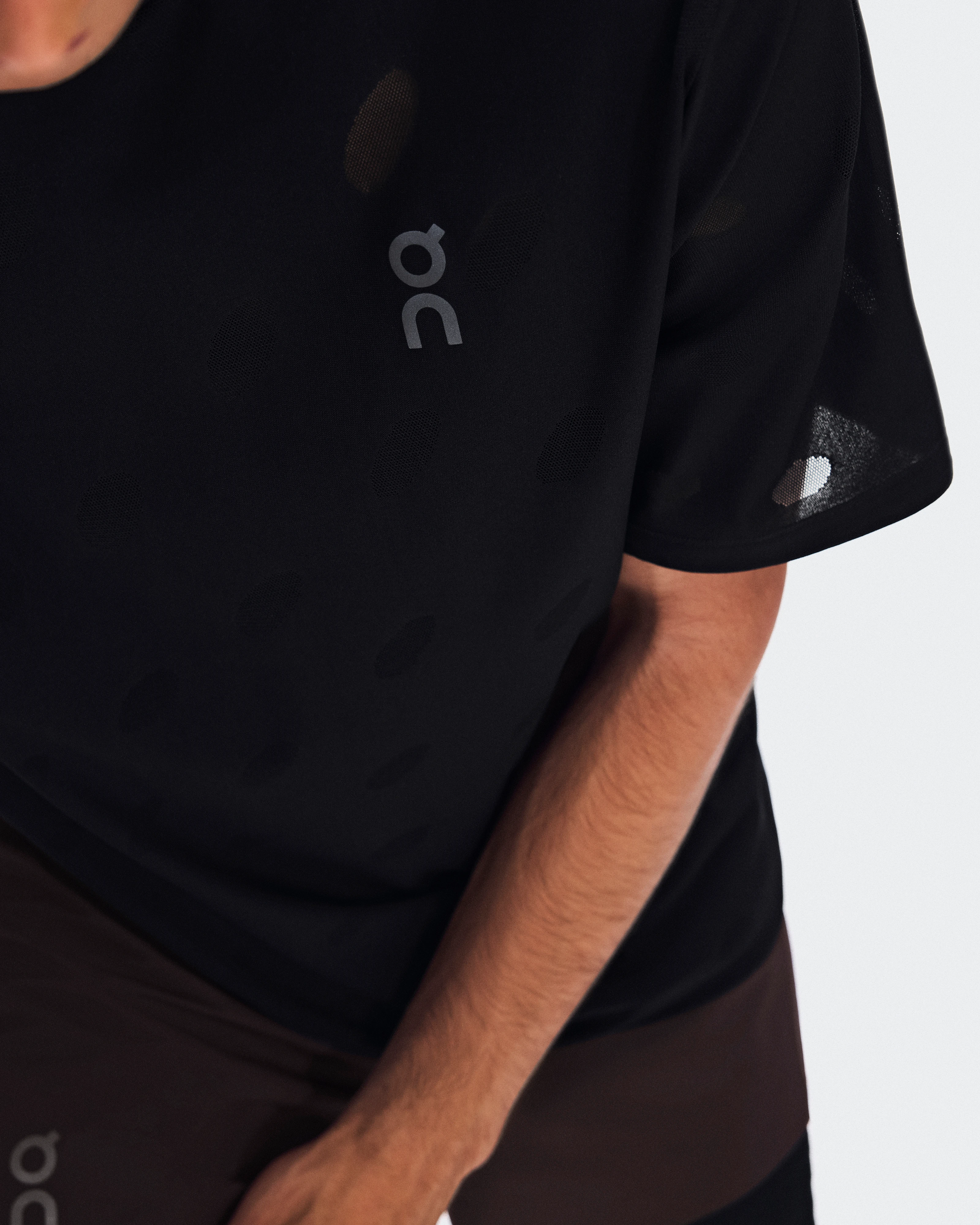 On Zero-T Breathe Black Men Tops and t-shirts