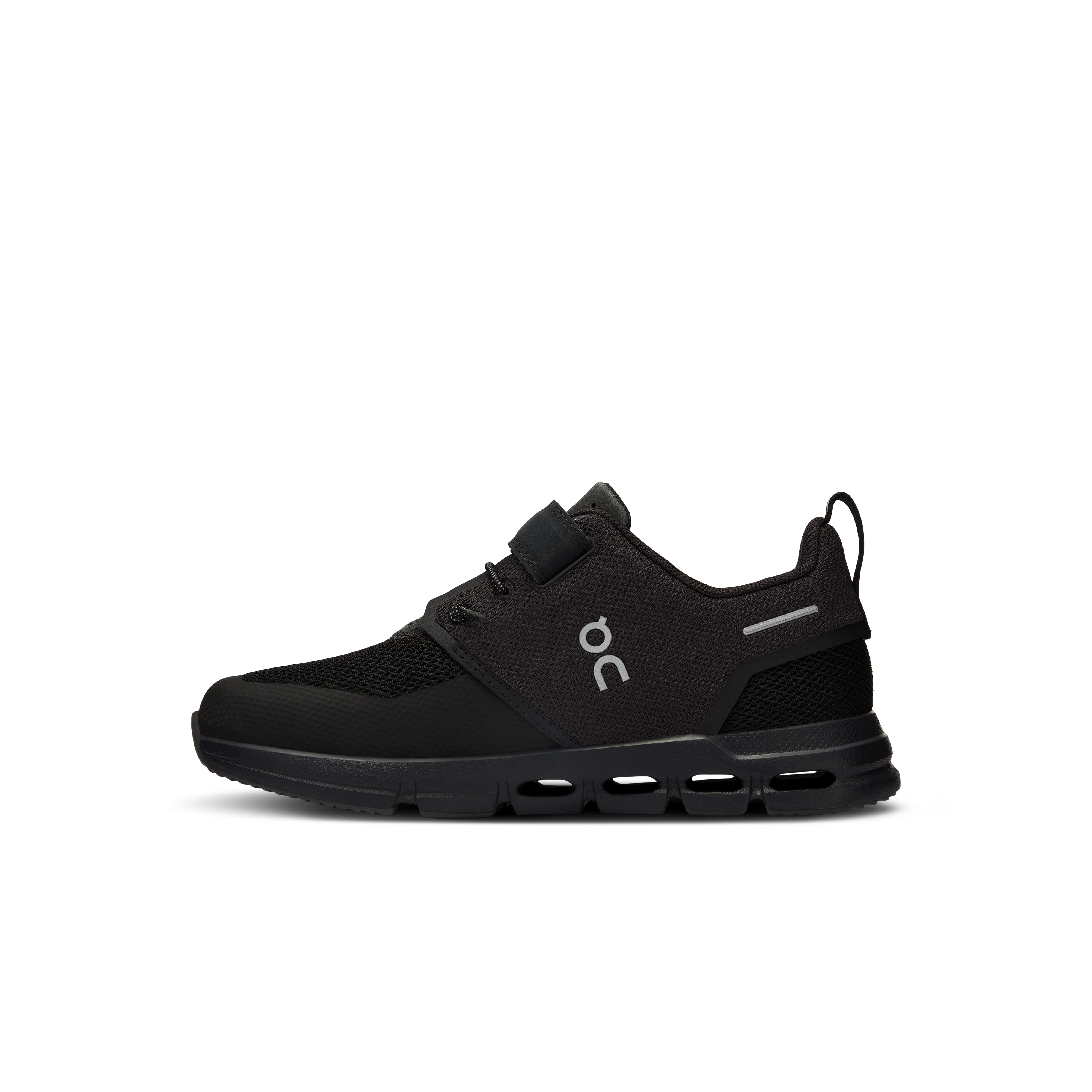 On Cloud Play All Black Kids Active life Shoes