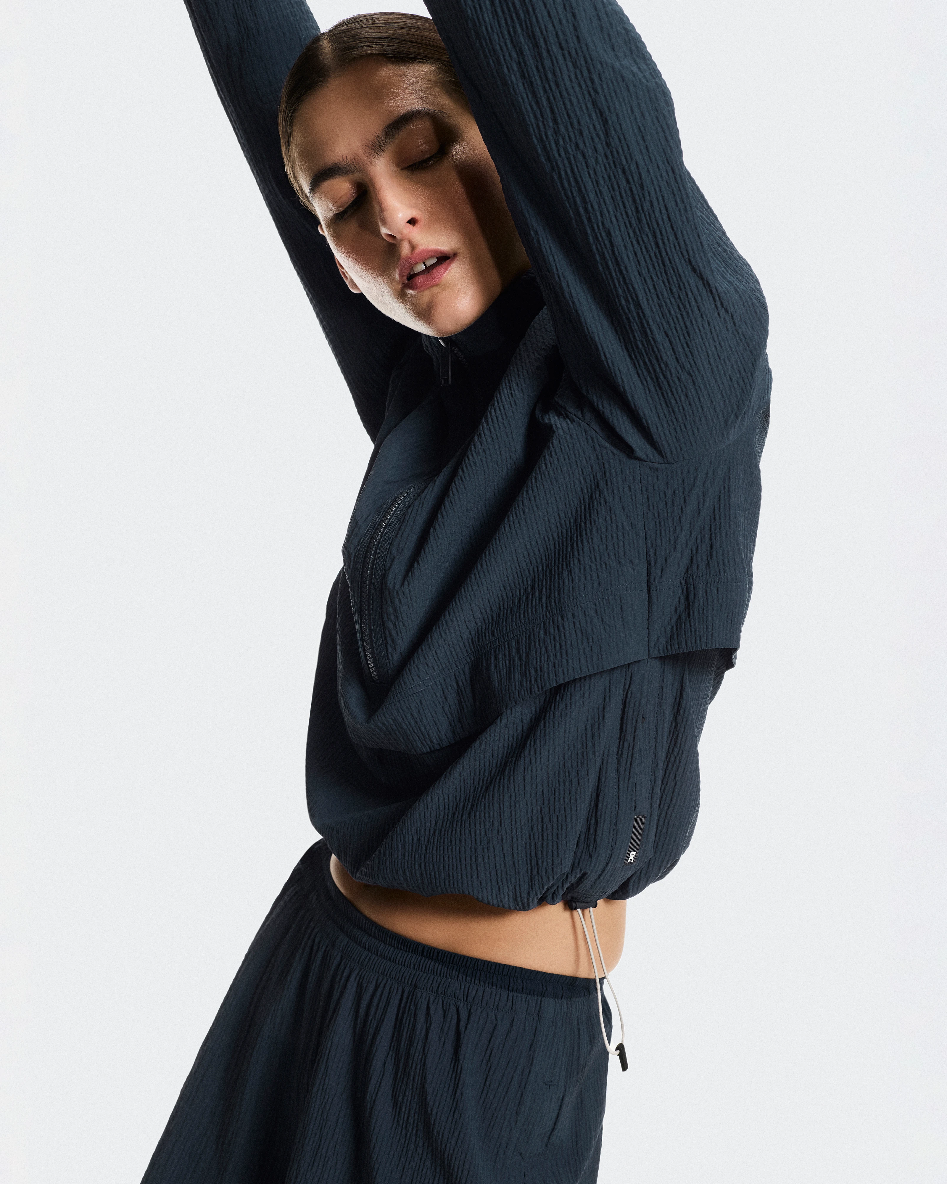 On Courtside 1/2 Zip Eaze Midnight Women Hoodies and sweatshirts