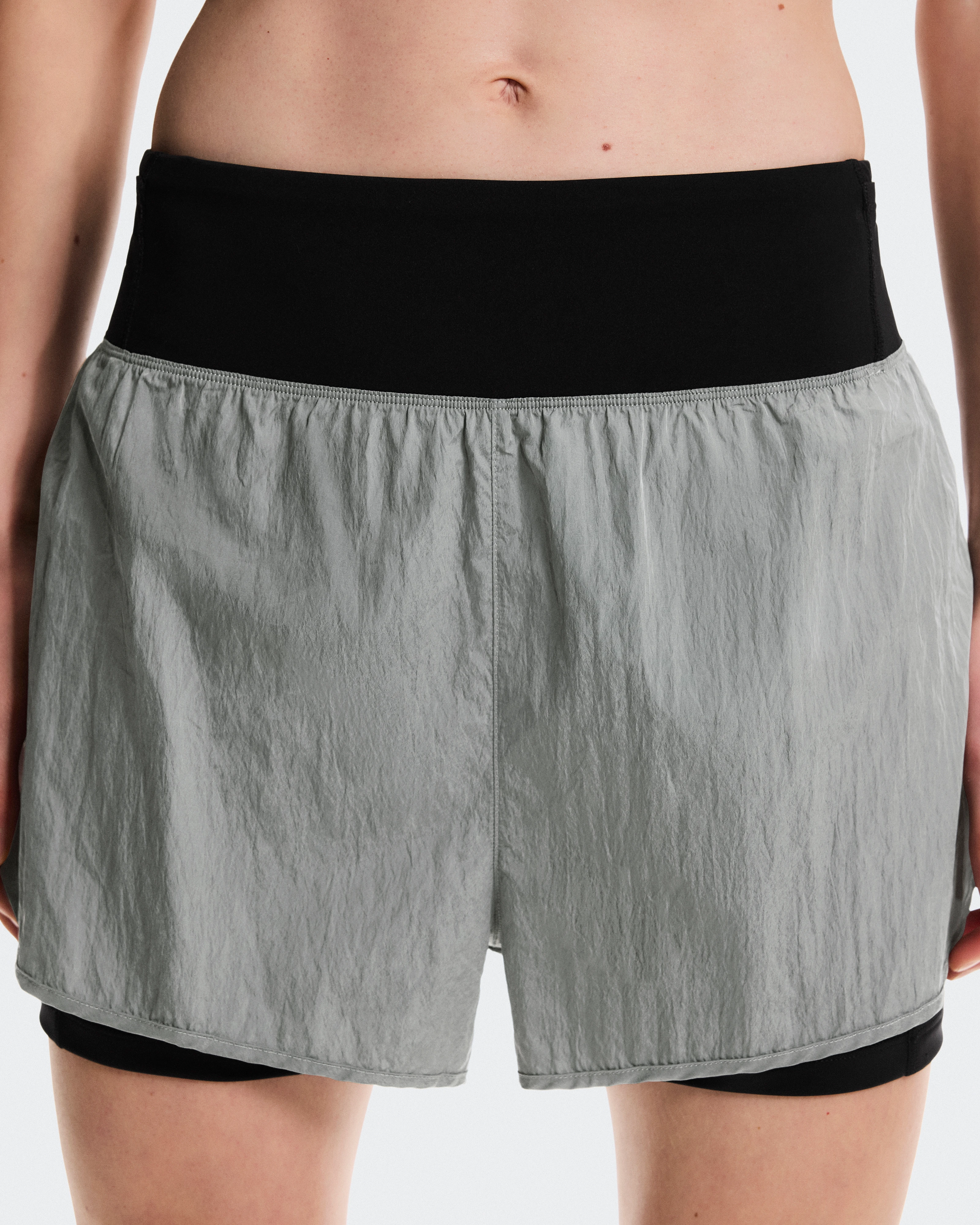 On Performance Volt Shorts Glacier Women Shorts