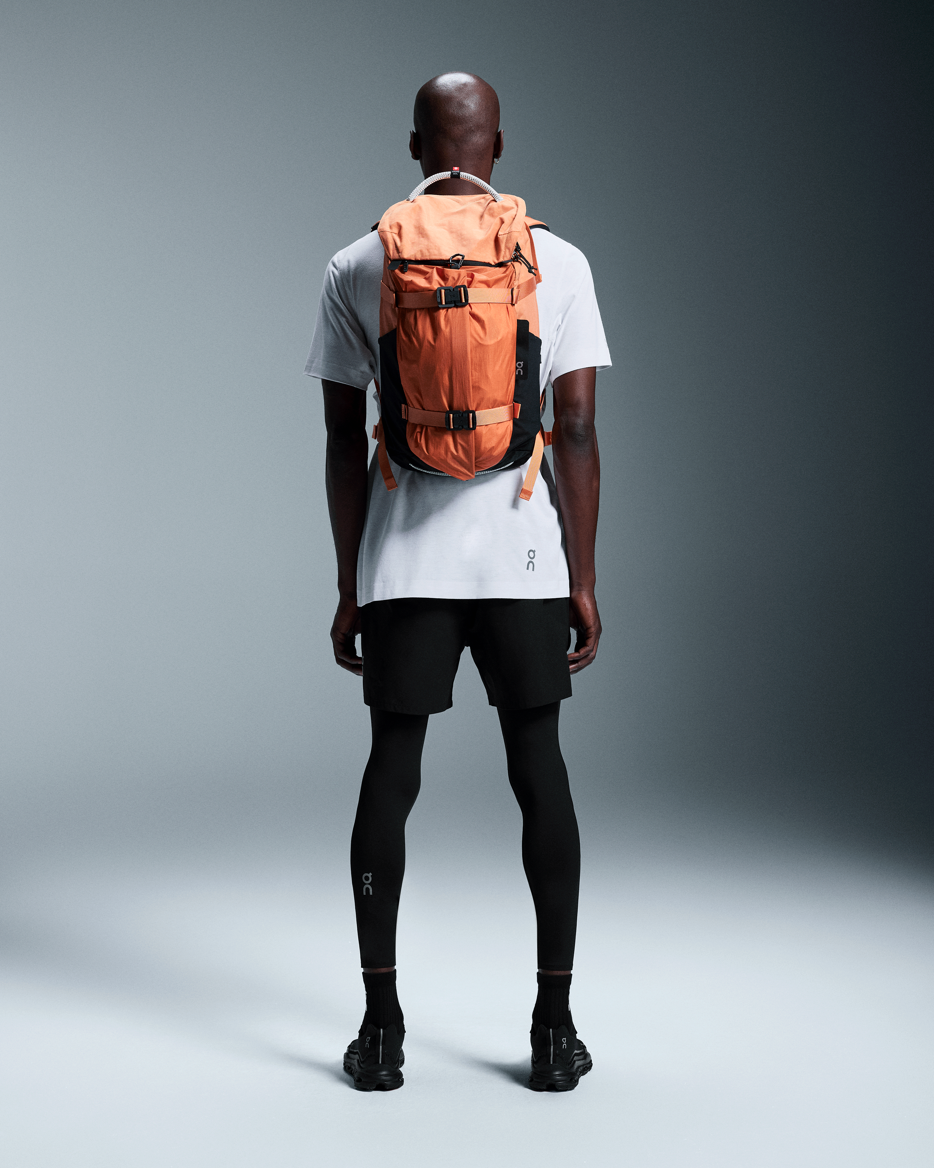 On Speed Pack 24L Elite Desert Glow Unisex Bags