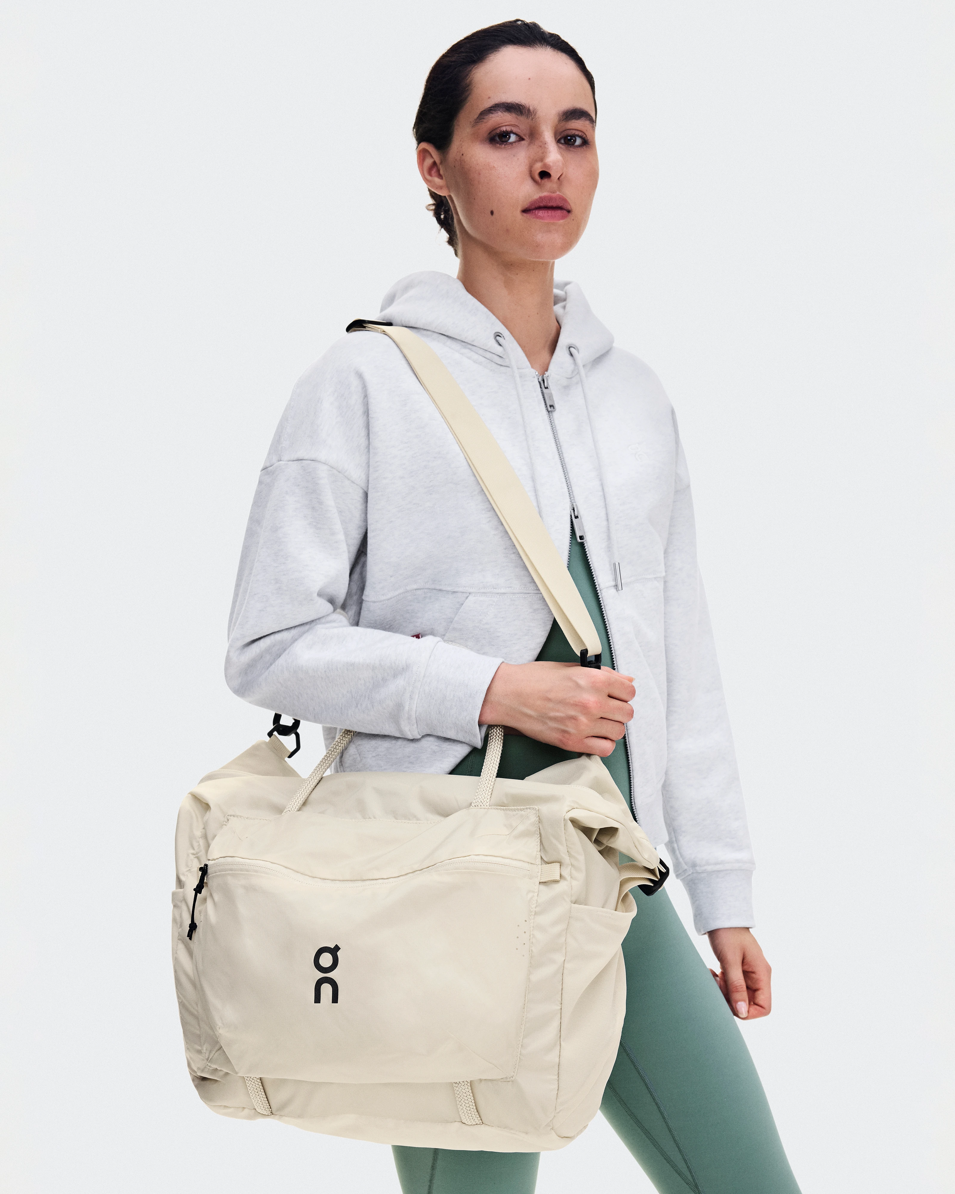 On Track Pack 35L Lite Cream Unisex Bags