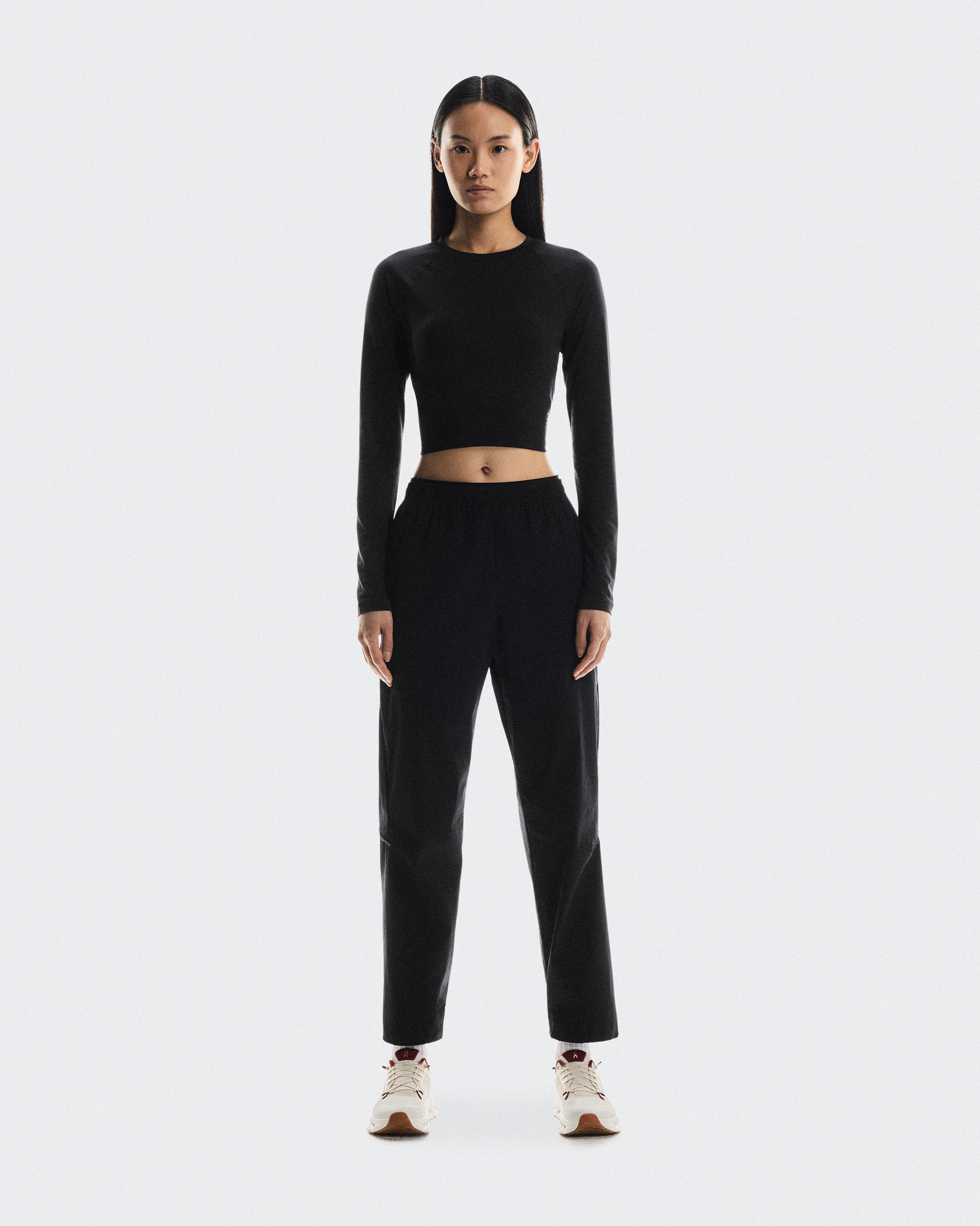 On Studio Long-T Crop Black Women Tops and t-shirts