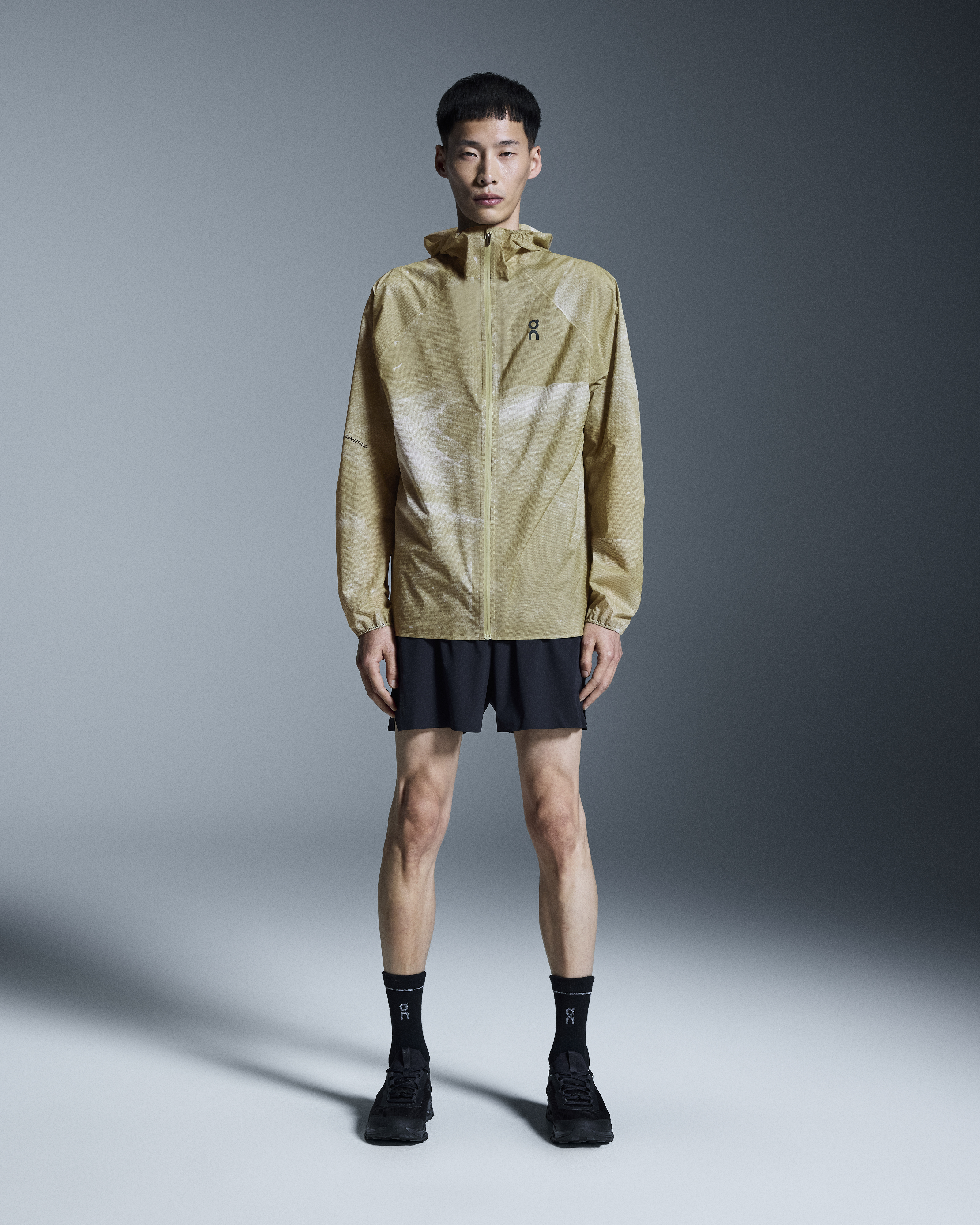 Ultra Jacket in White/Caper