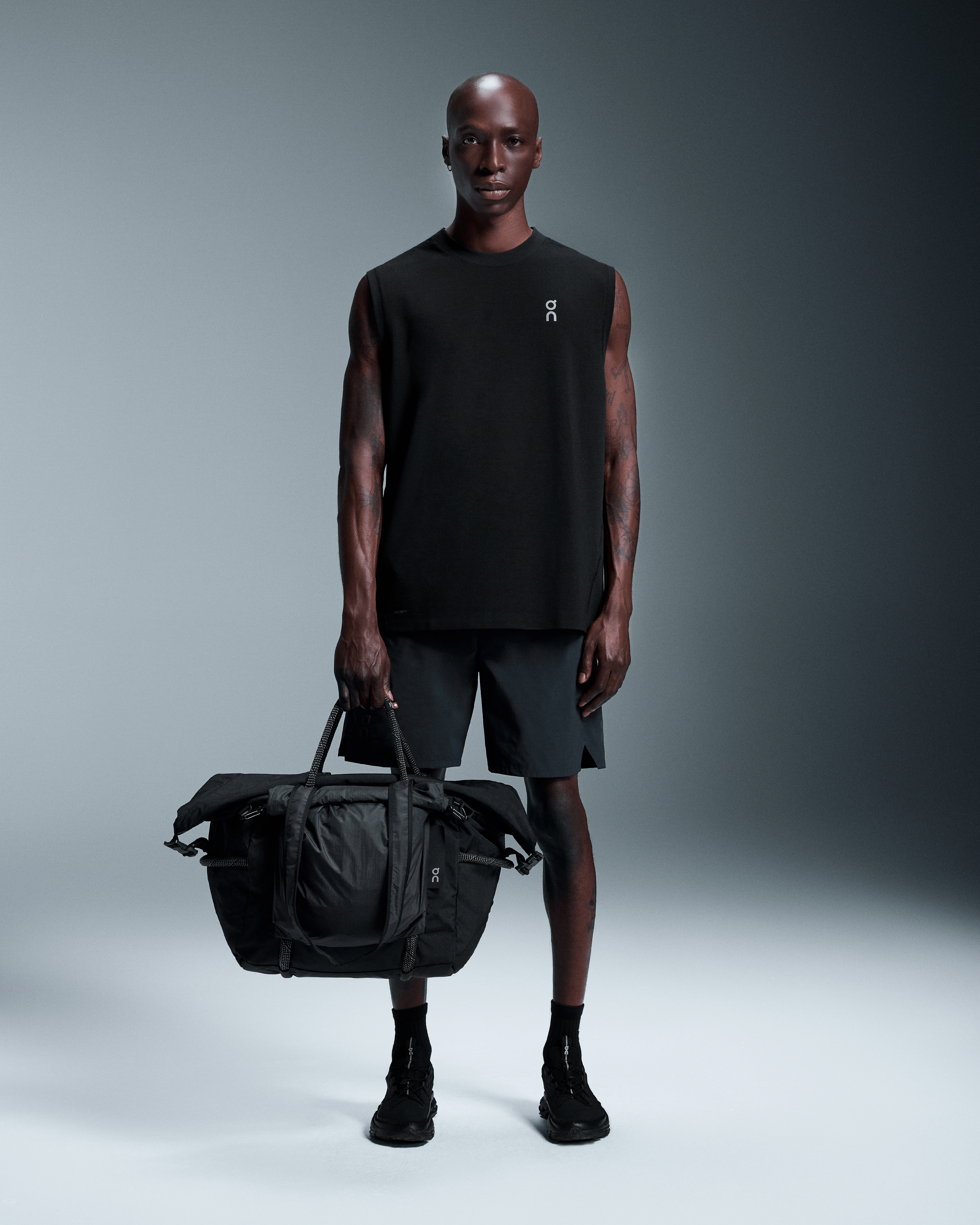 On Track Pack 40L Elite Black & Magnet Unisex Bags