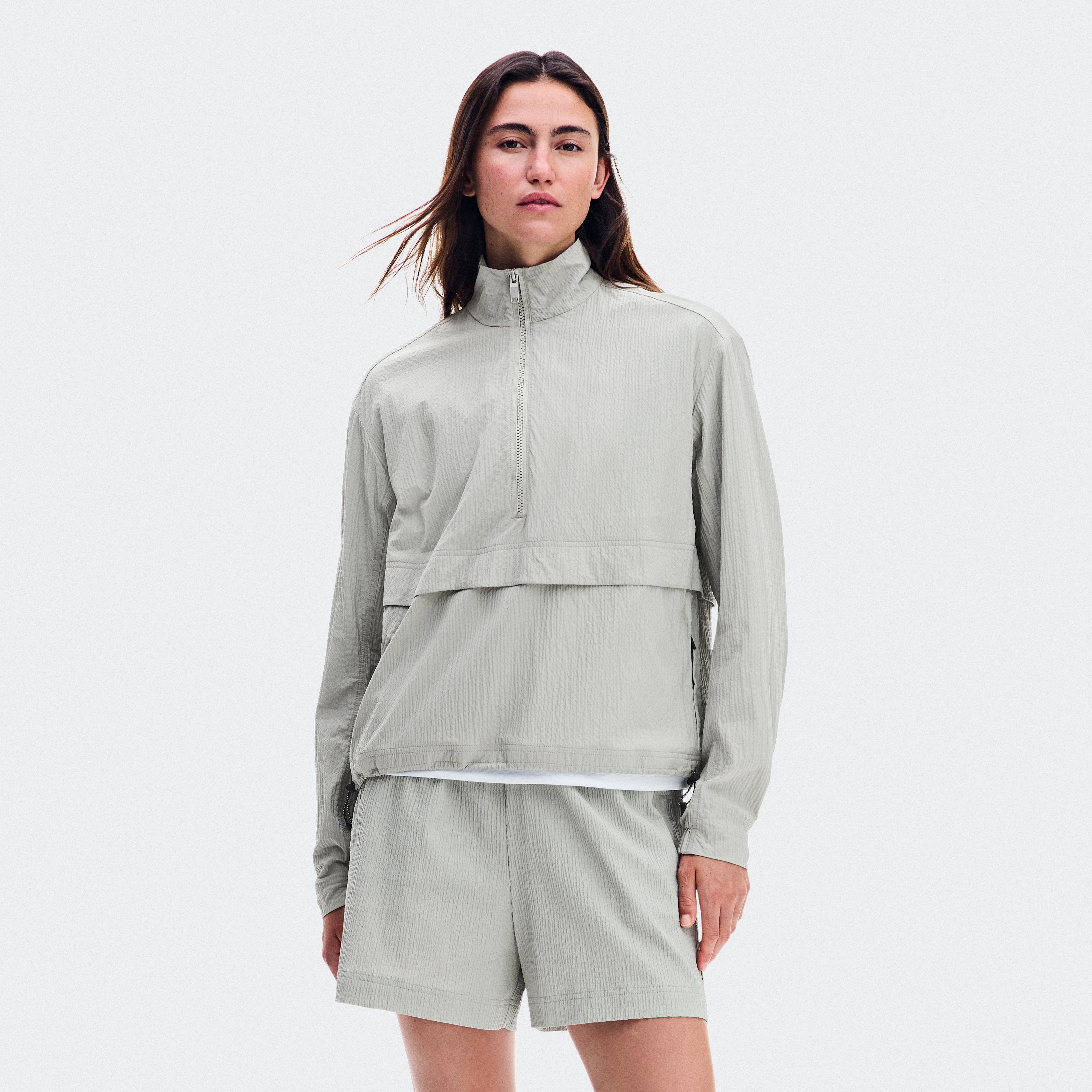 On Courtside 1/2 Zip Eaze Brume Women – Tennis lifestyle Hoodies and sweatshirts