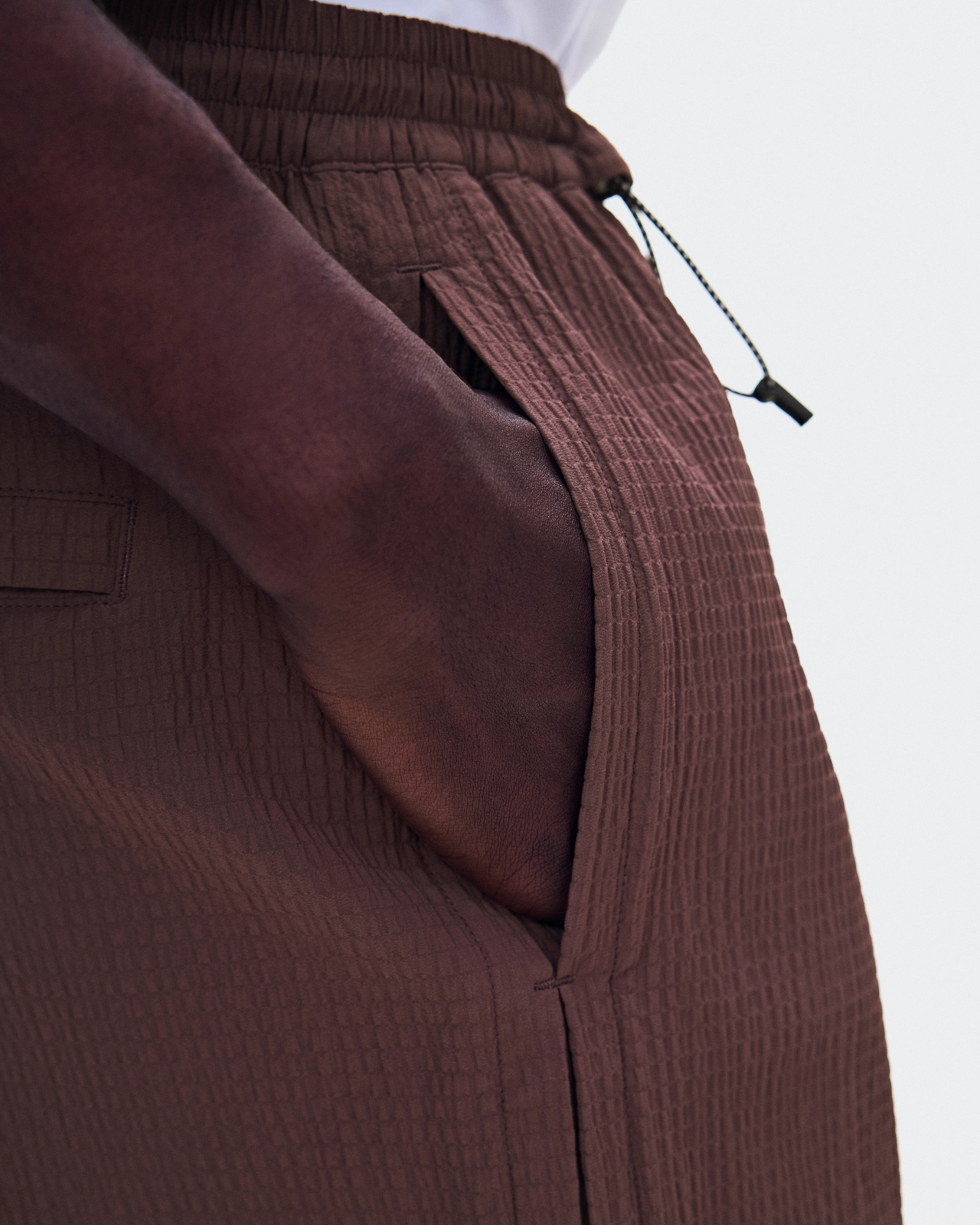 On Courtside Shorts Eaze Mulberry Men Shorts