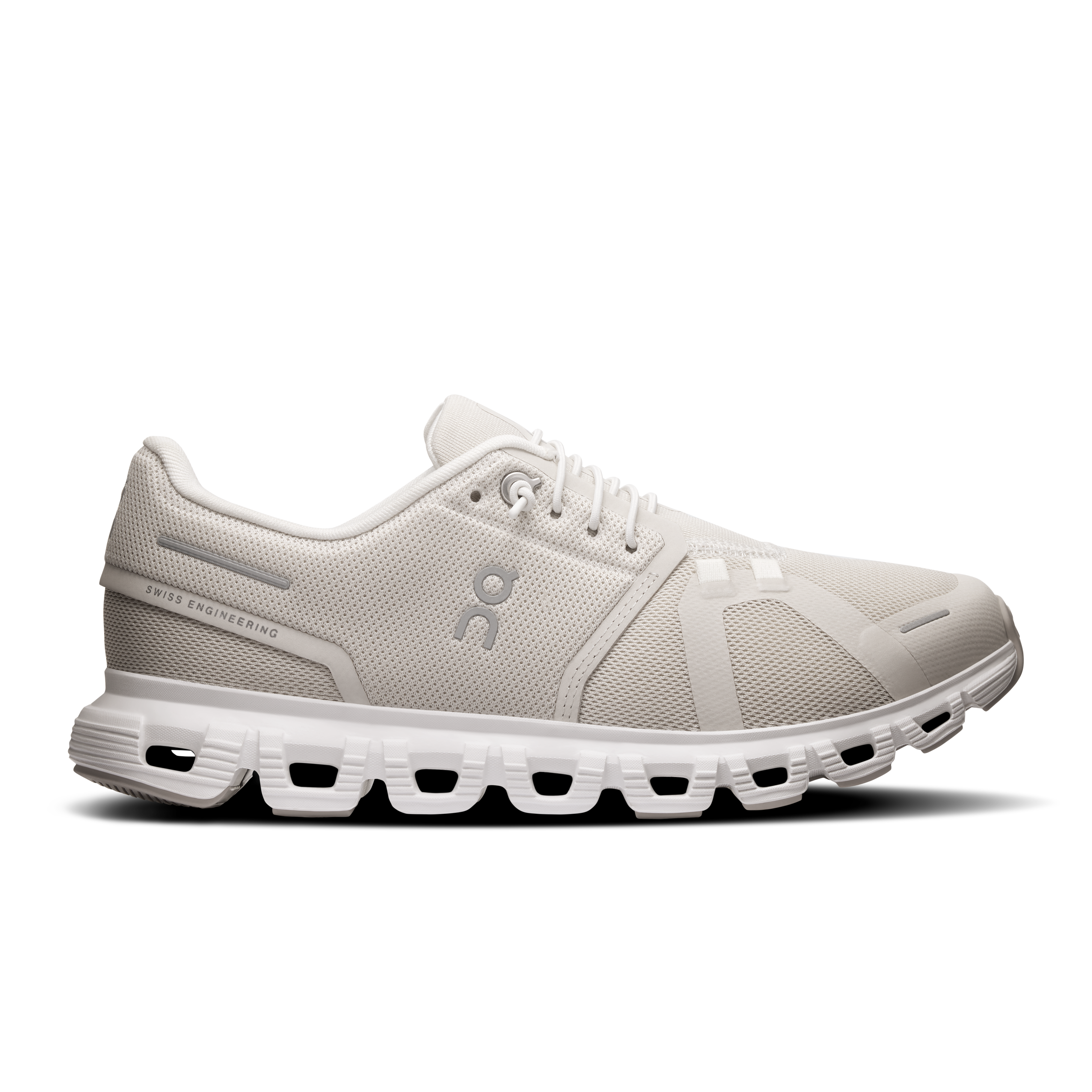 Cloud 6 Lifestyle Shoe in Pearl/White