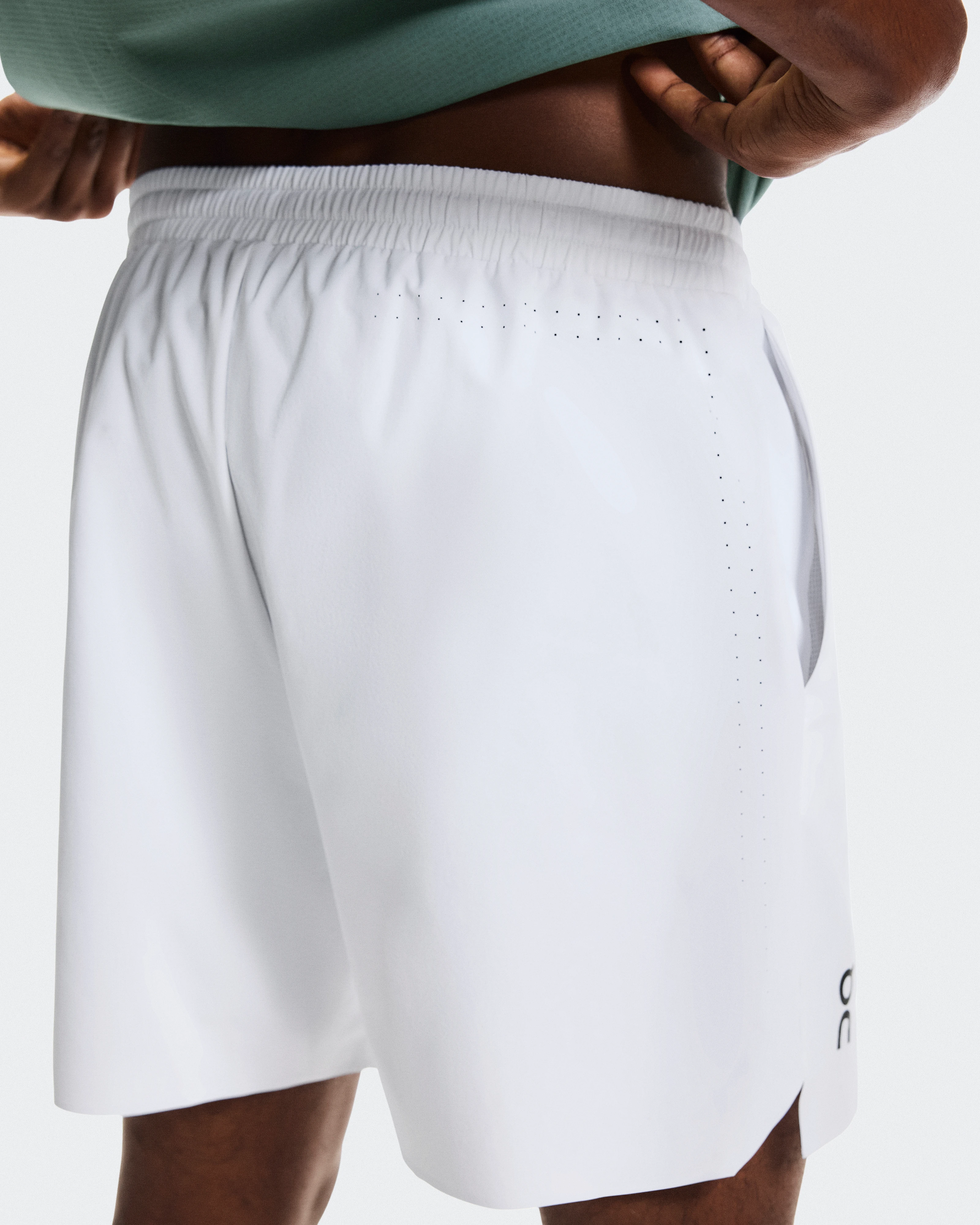 On 5" Court Shorts White Men Shorts