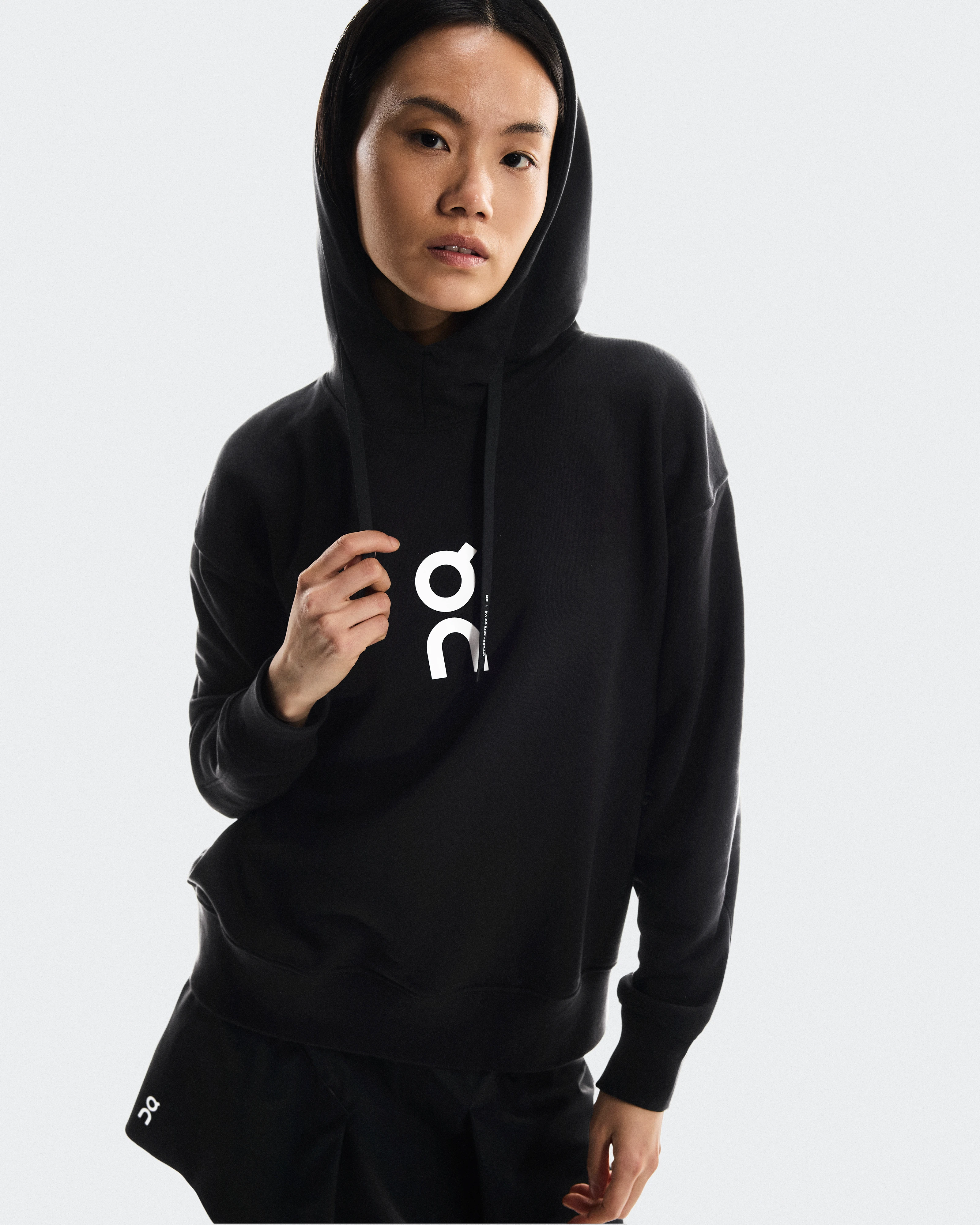 On Club Hoodie Tennis Black Women Hoodies and sweatshirts