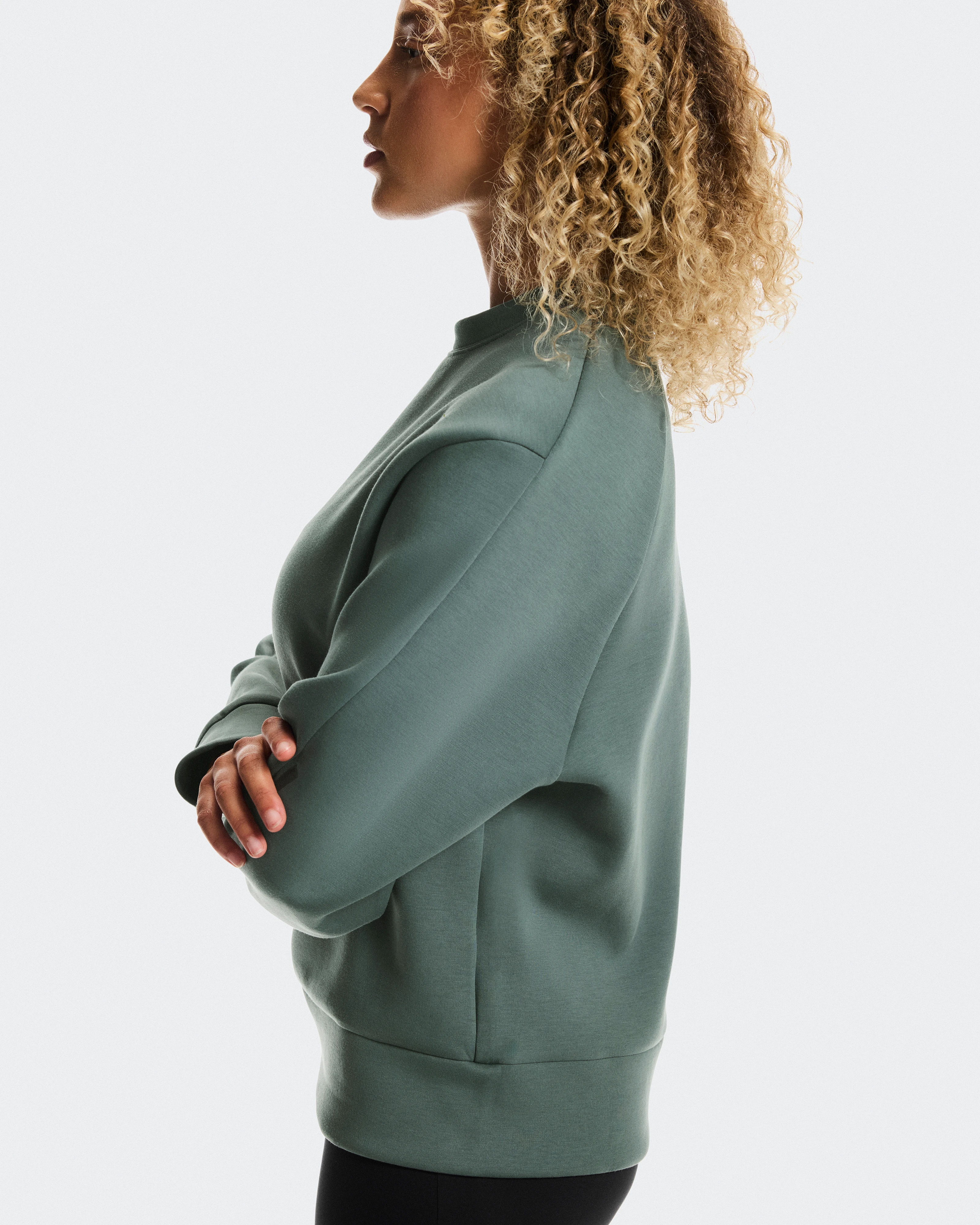 On Focus Tech Crew Olive Women Hoodies and sweatshirts