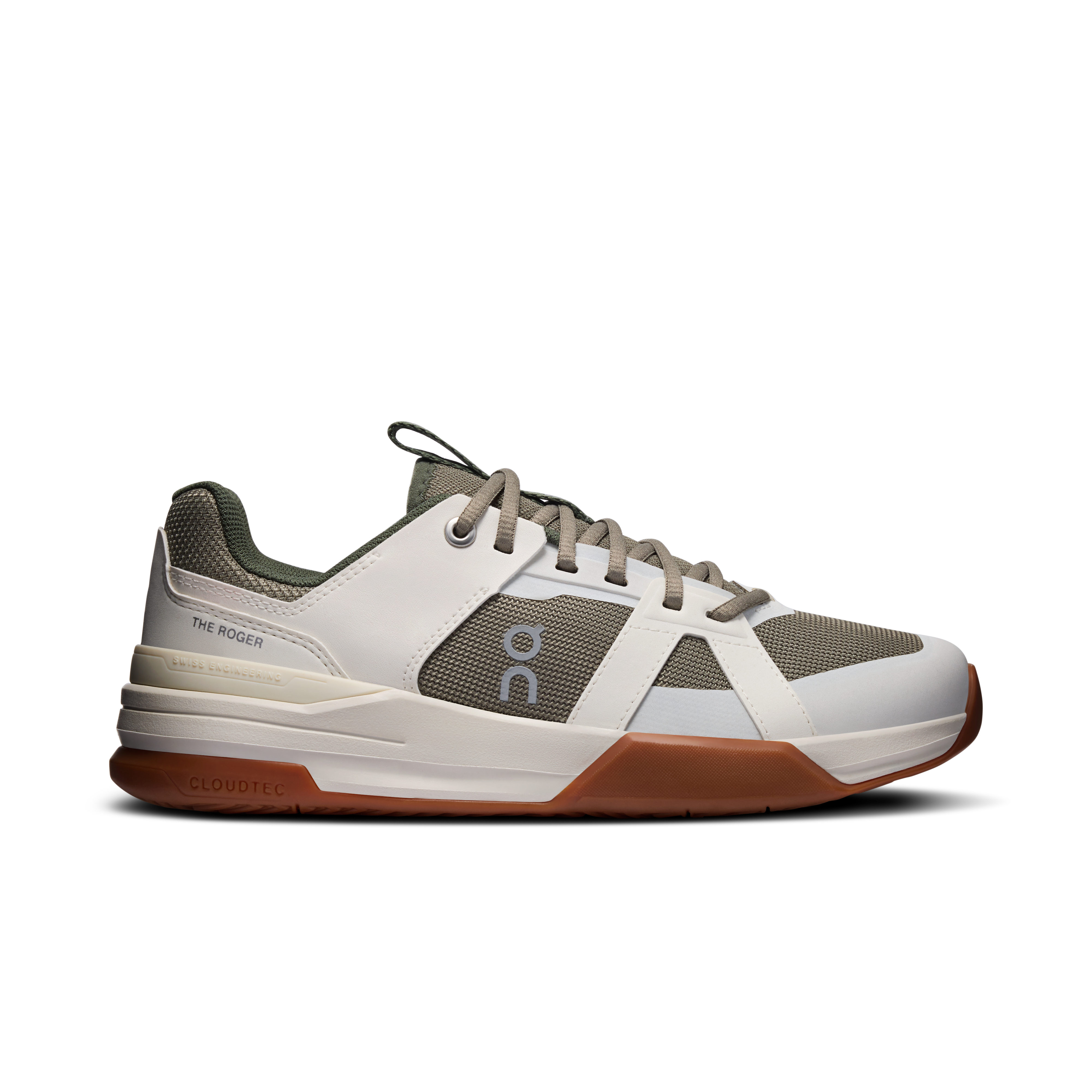 On THE ROGER Clubhouse Pro Youth Ivory & Olive Youth – All-day, 8-12 year olds, multi-sport Shoes