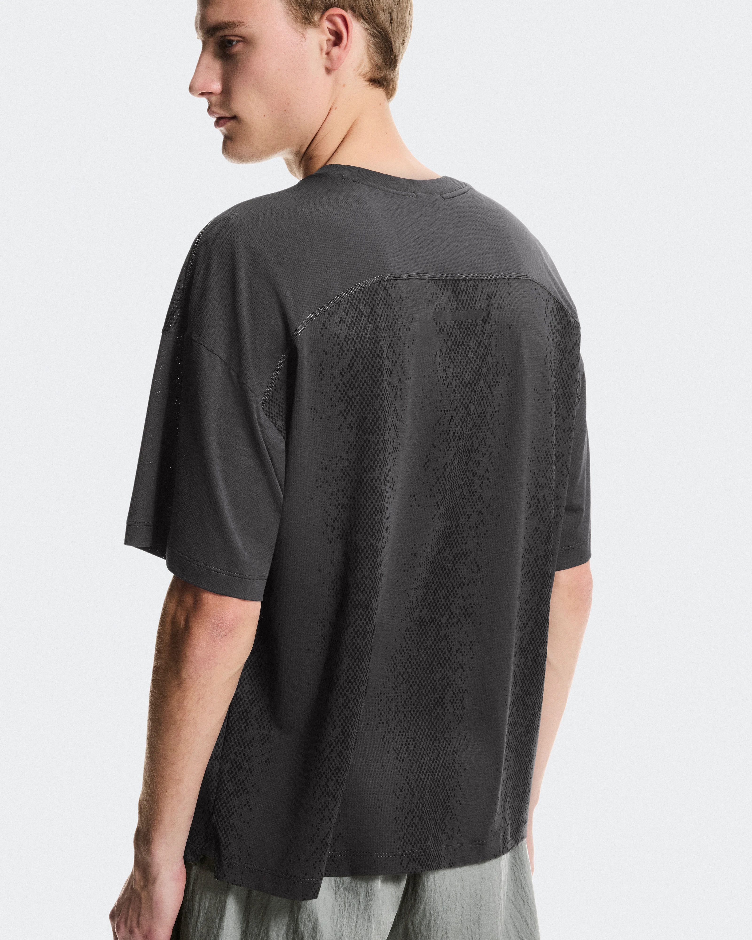 On Performance Volt-T Iron Men Tops and t-shirts