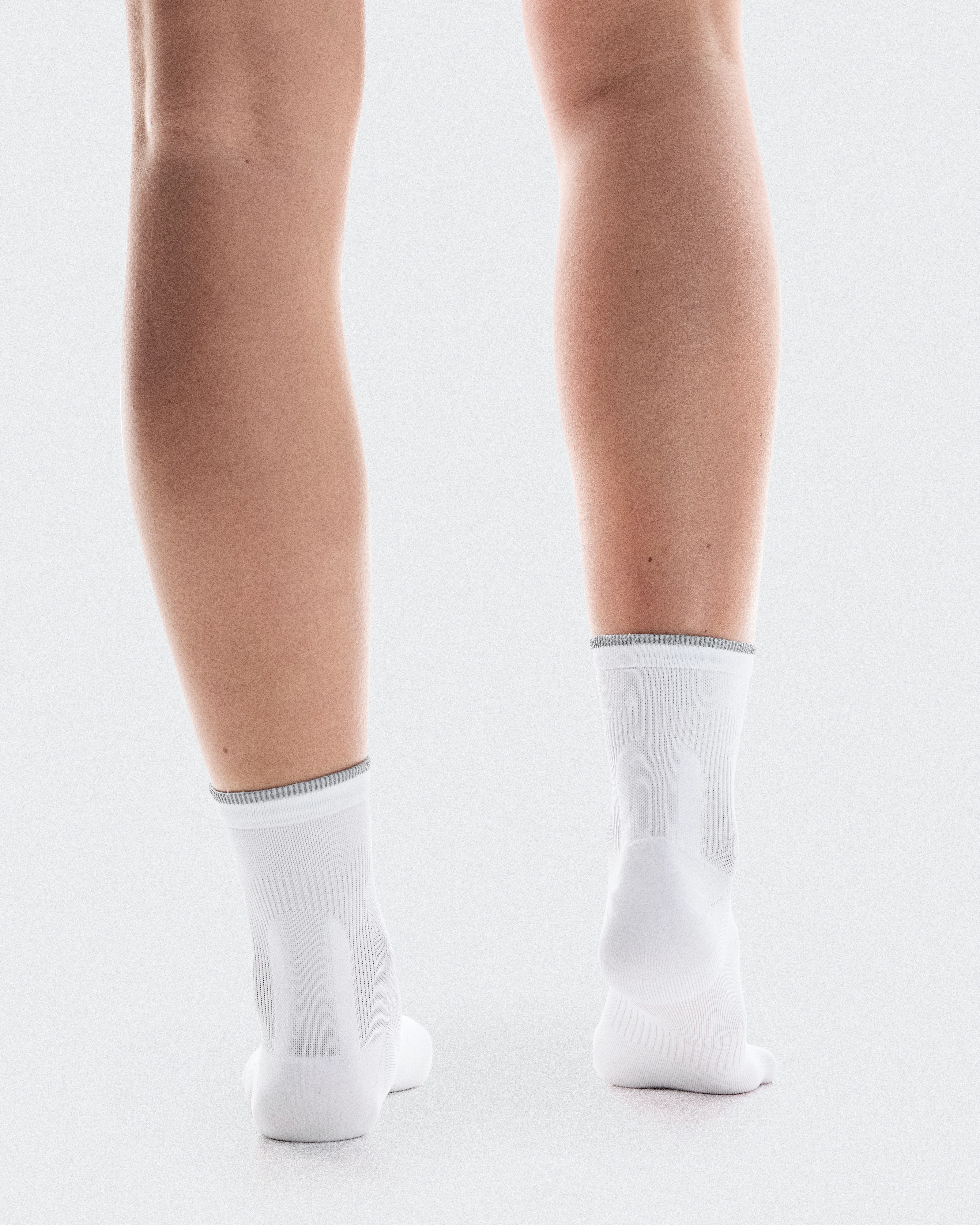 On Elite Run Sock Mid White & Ivory Unisex Socks