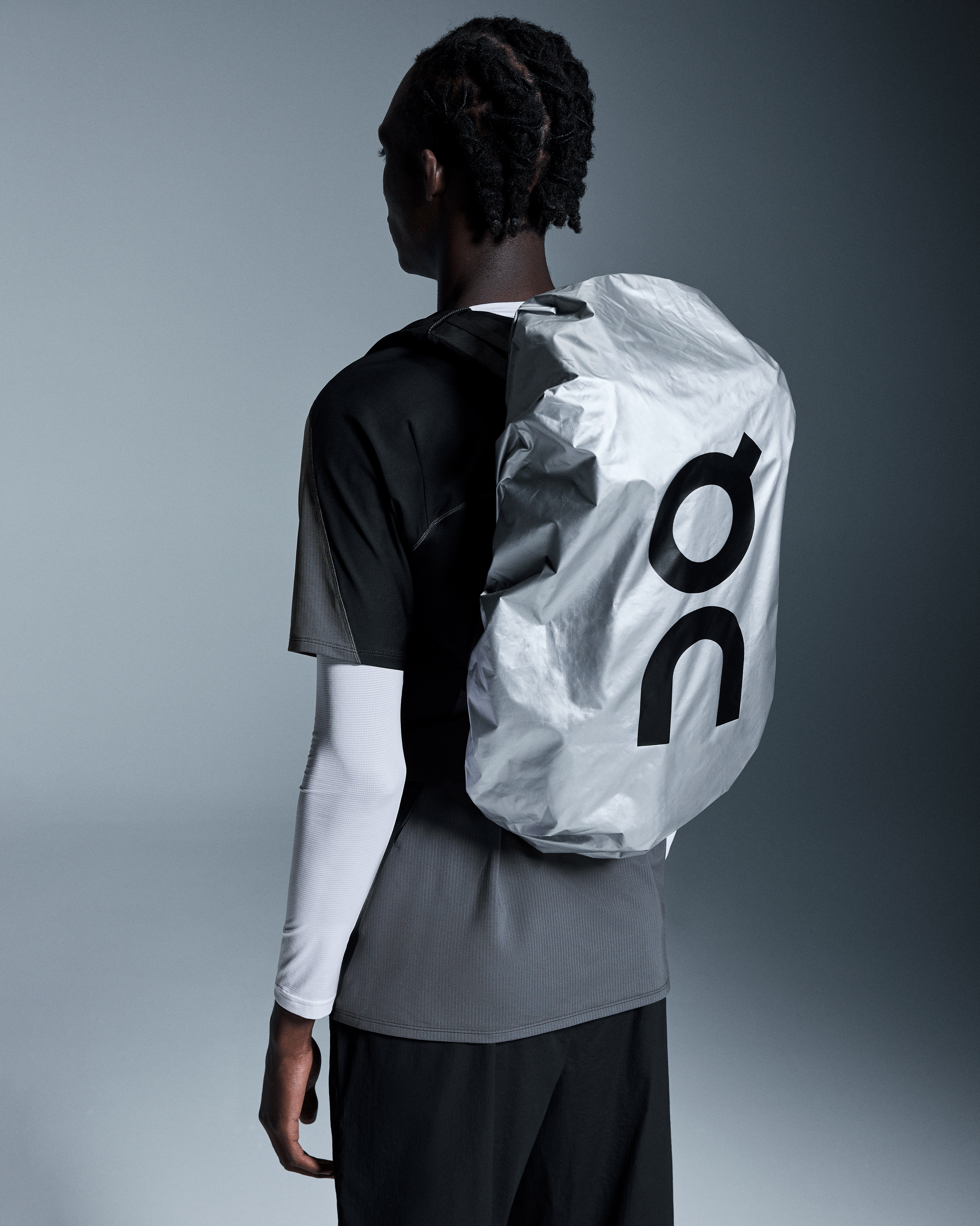 On Speed Pack 24L Elite Black & Magnet Unisex Bags