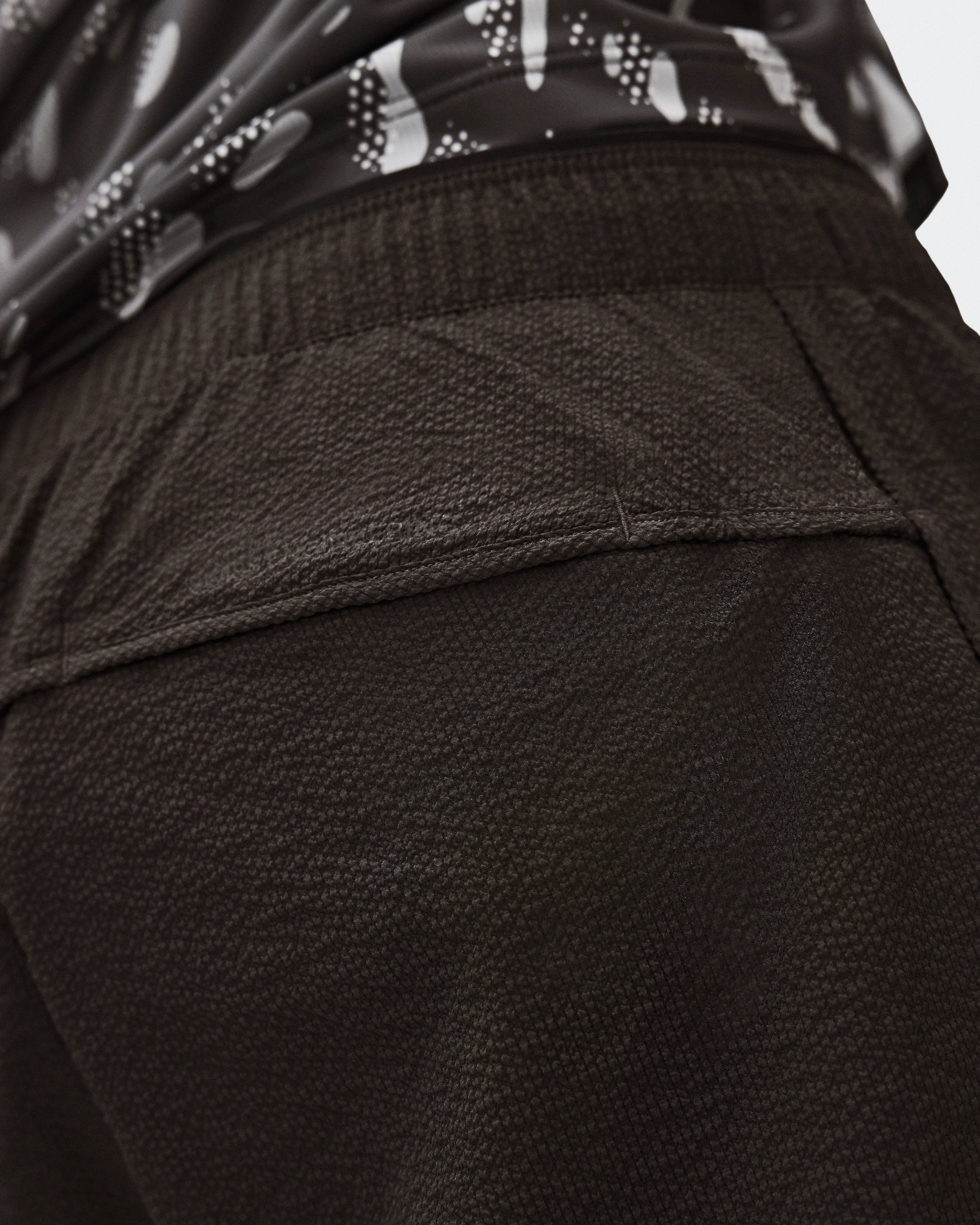On Performance Volt Shorts Espresso Men Shorts