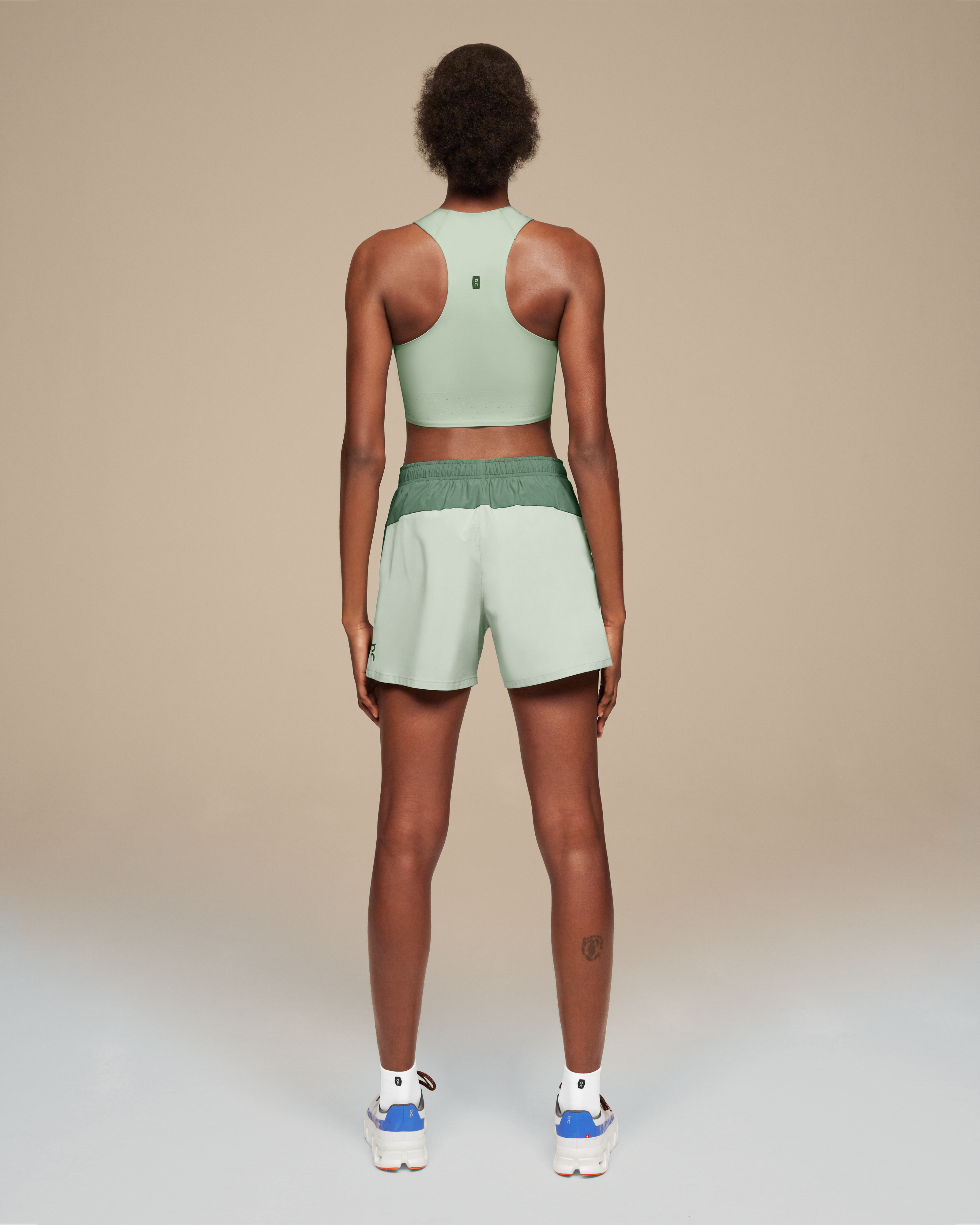 On Essential Shorts Moss & Ivy Women Shorts