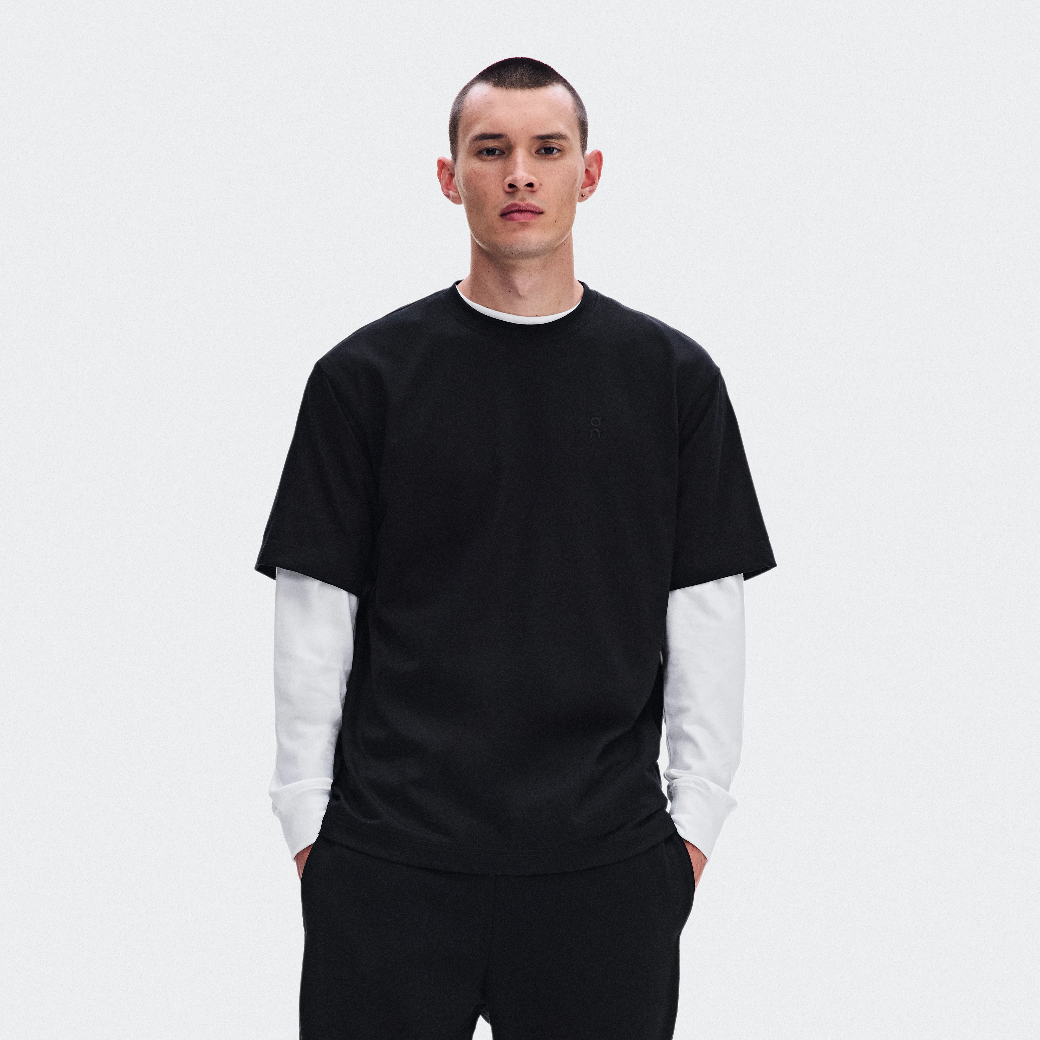 On Club Collective-T Runner Black Men – Elevated everyday wear Tops and t-shirts