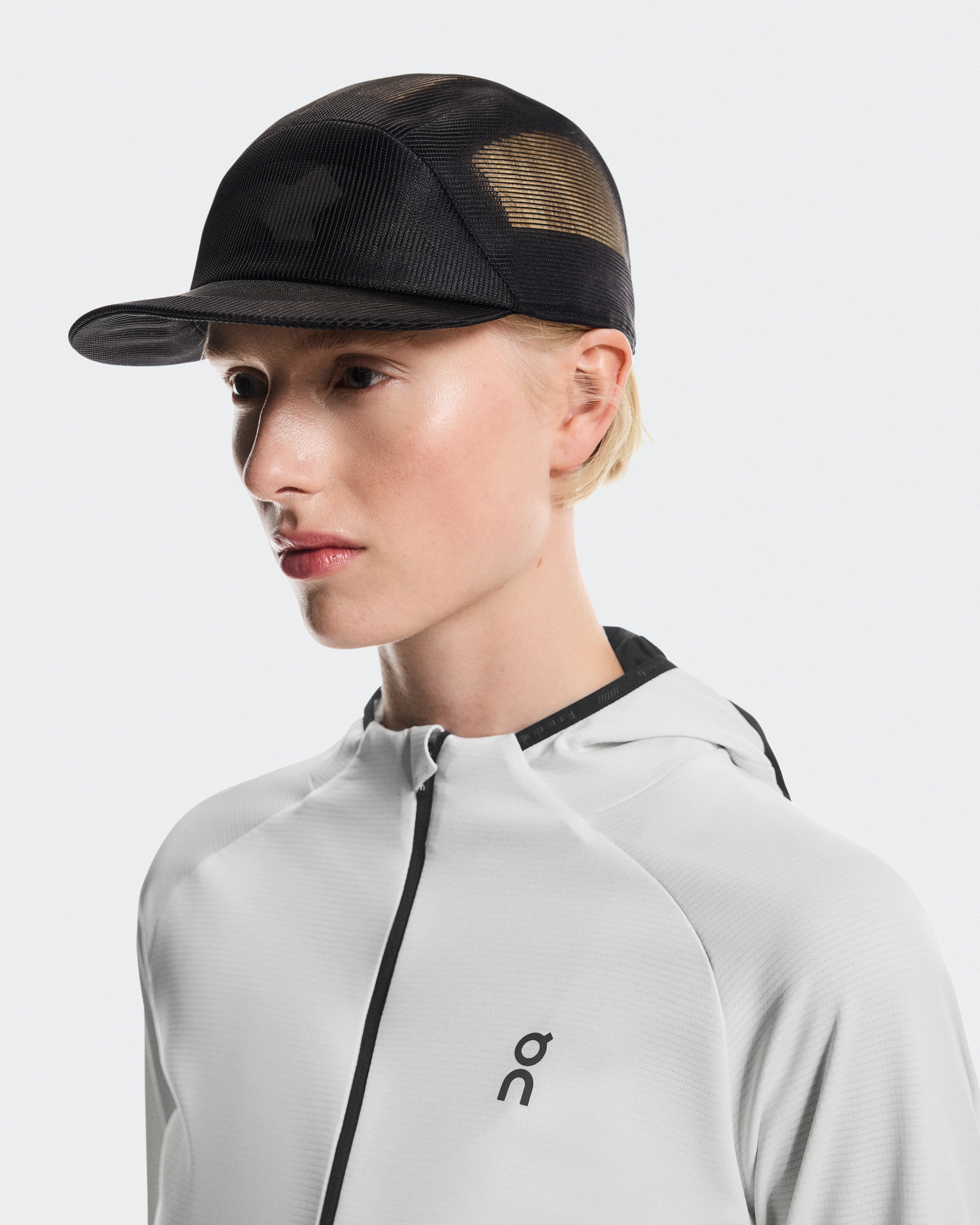 On Specter Cap Black Unisex Headwear