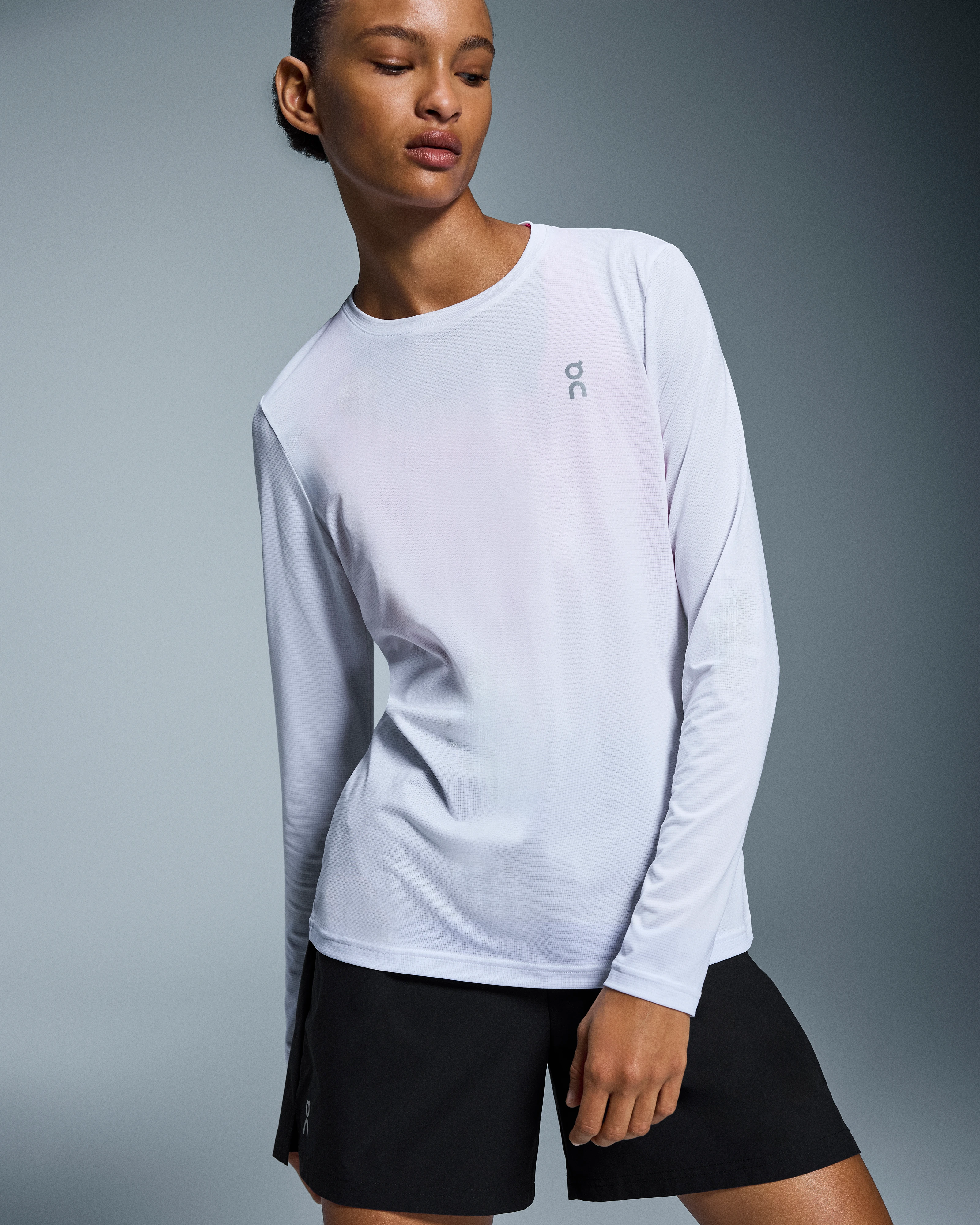 On Core Long-T White Women Tops and t-shirts