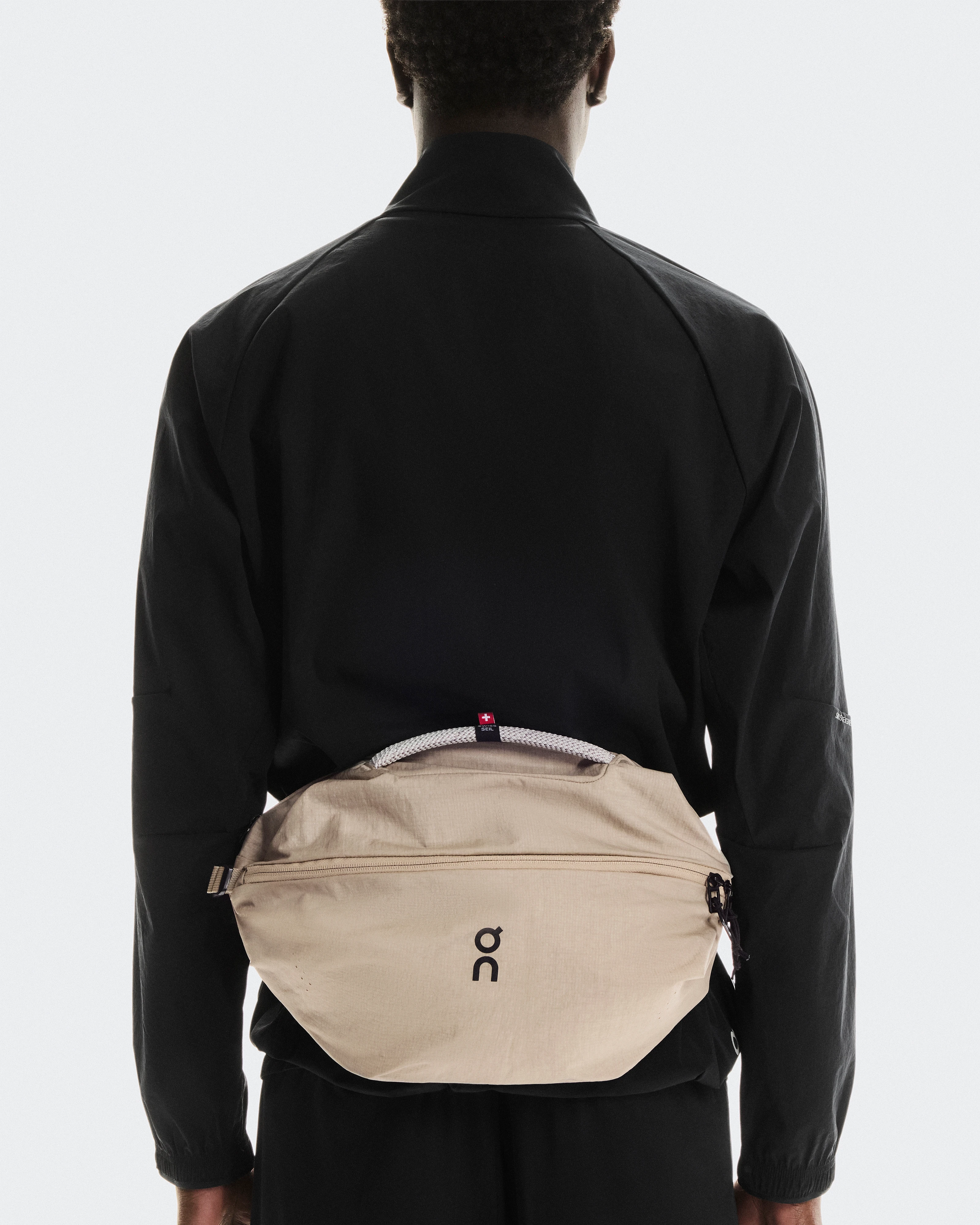 On Sling Pack 9L Sand & Black Unisex Bags
