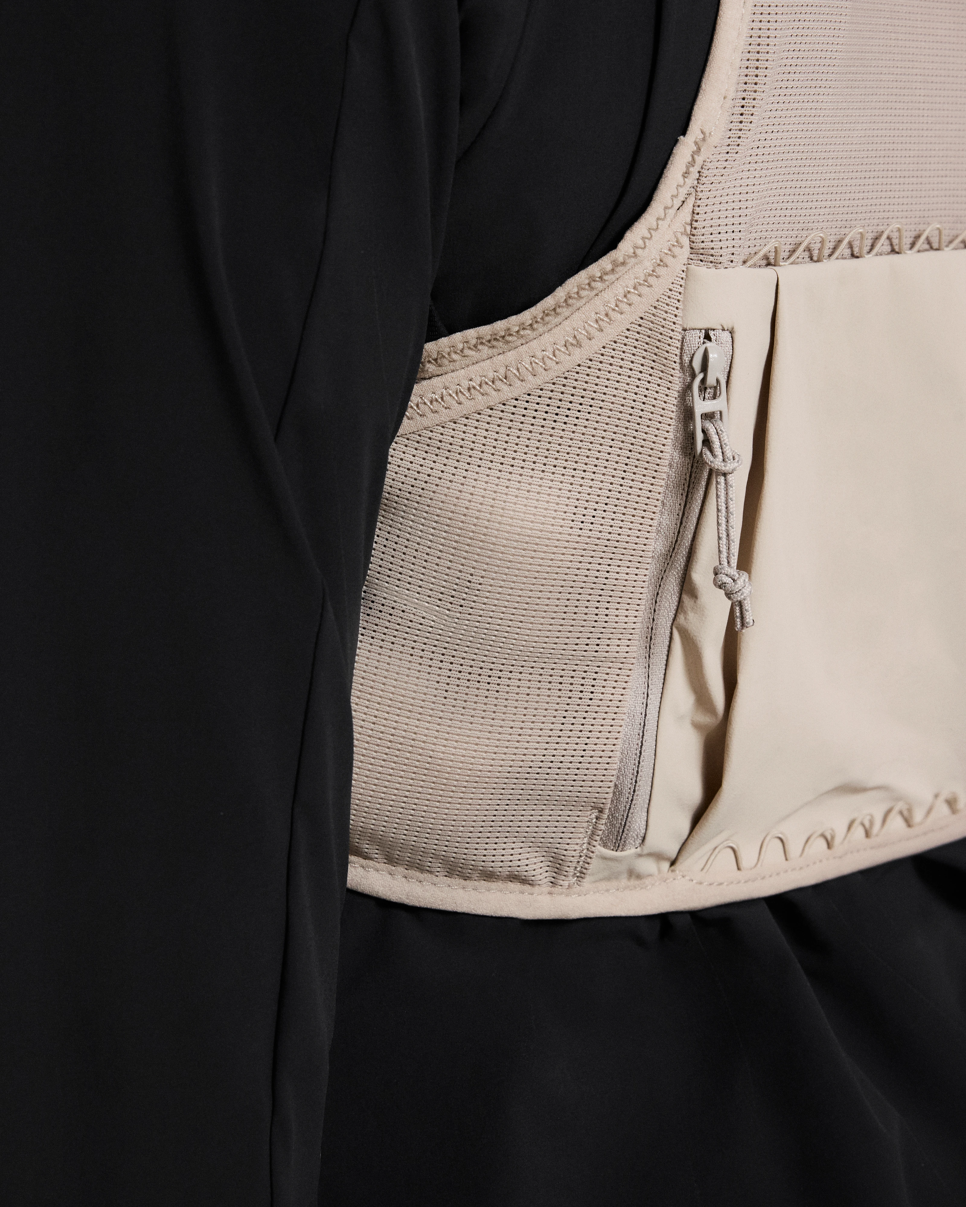 On Ultra Vest Pro Fog Unisex Vests