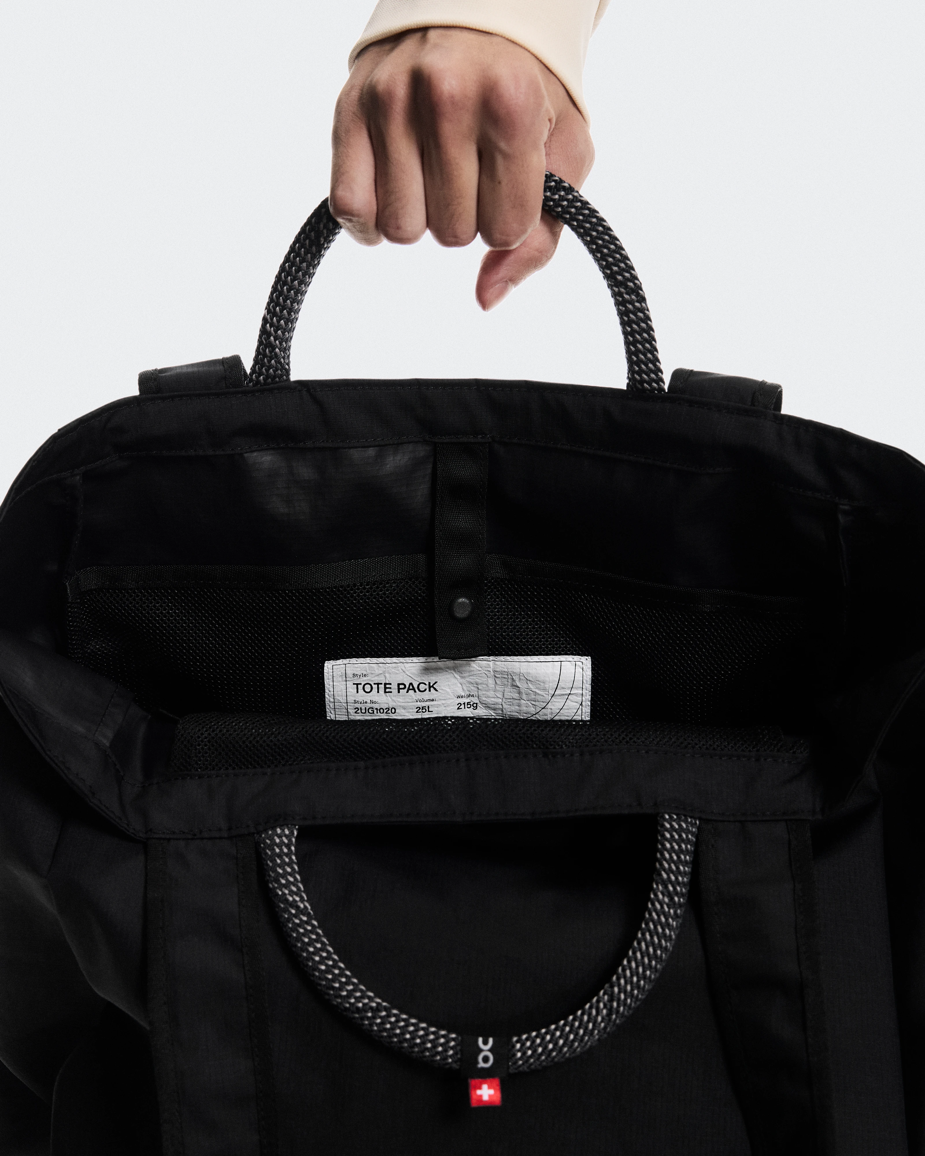 On Tote Pack 25L Black Unisex Bags