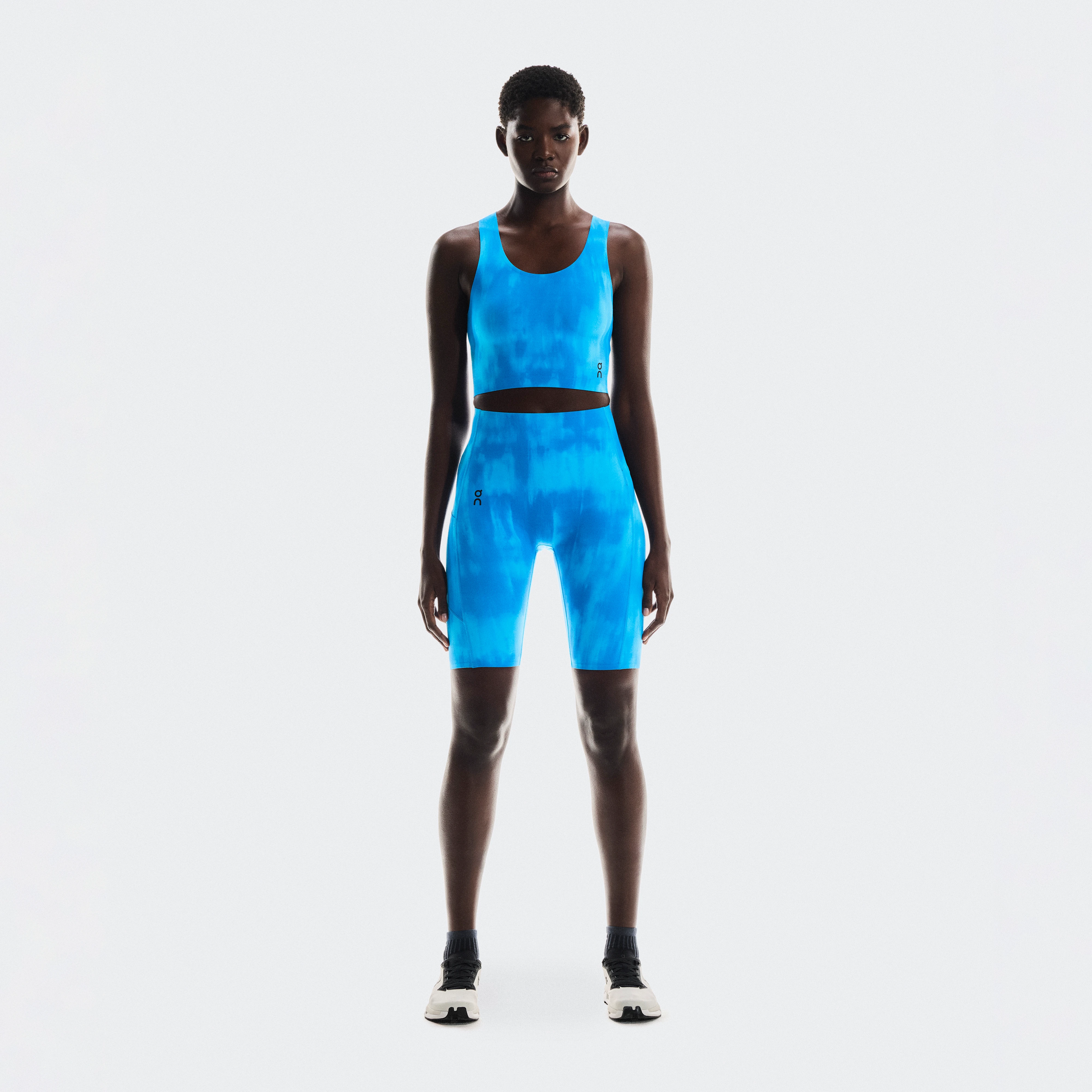 On Studio Tights Short Malibu Women – Low-intensity, buttery soft, form-fitting Tights Shorts