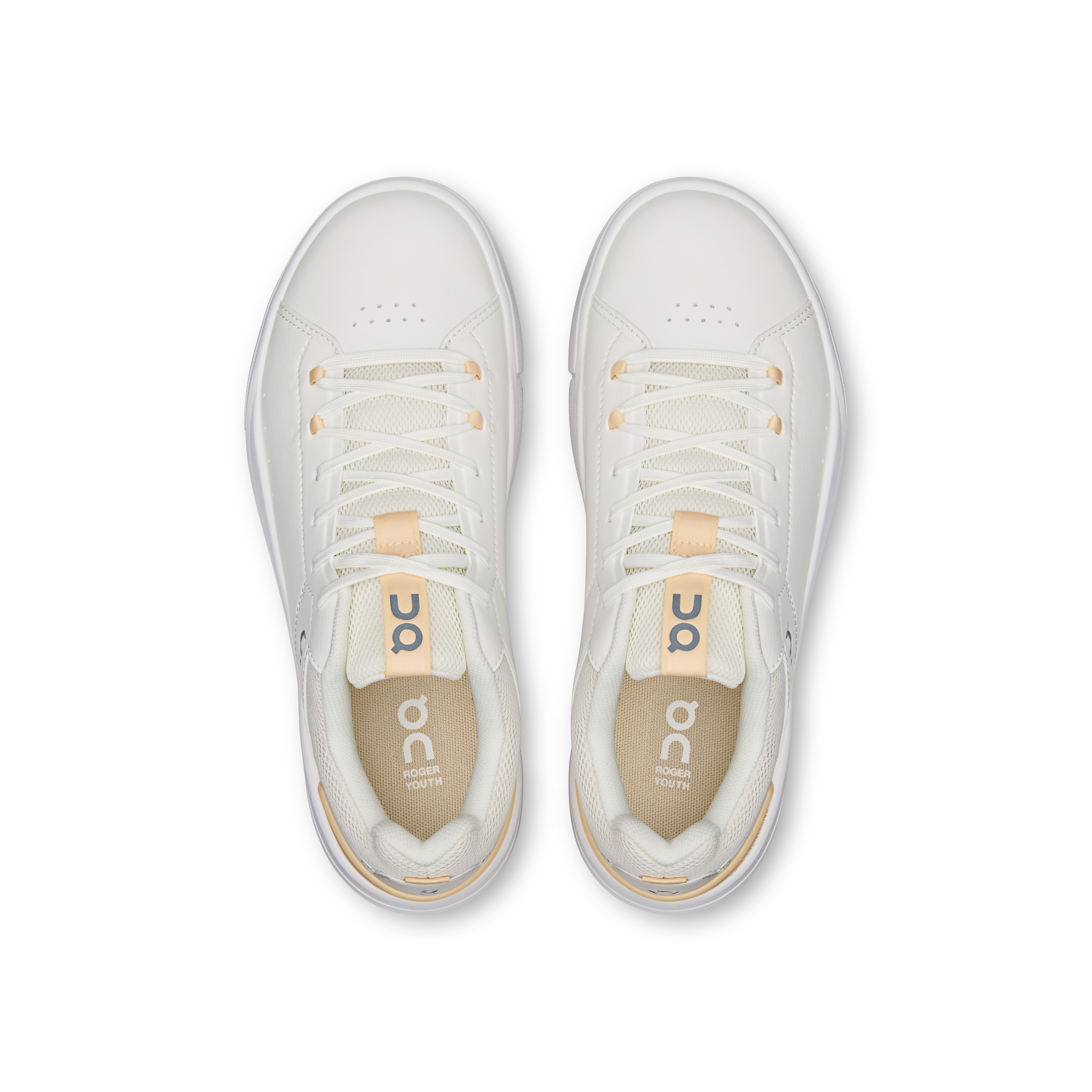 On THE ROGER Youth Ivory & Blonde Youth Tennis Shoes